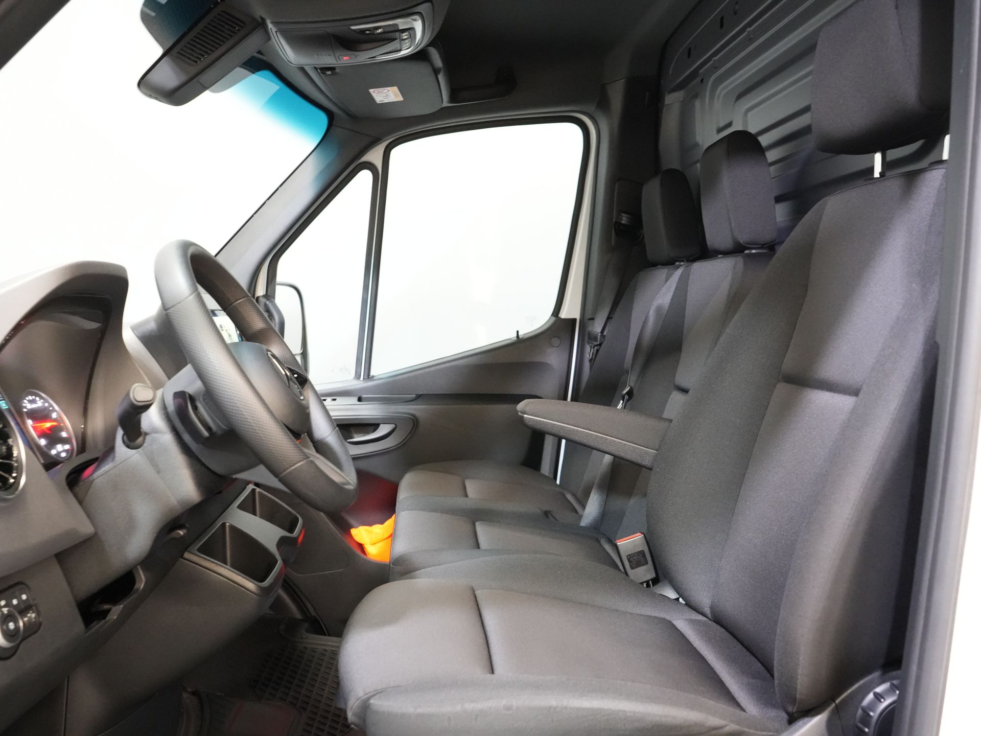 Mercedes-Benz Sprinter Bestelbus 317 1.9 CDI L2H2 Aut. BPM VRIJ! Gev.Stoel/ 270 Gr.Deuren/ Stoelverw./ Navi/ Camera/ Cruise/ Airco 11