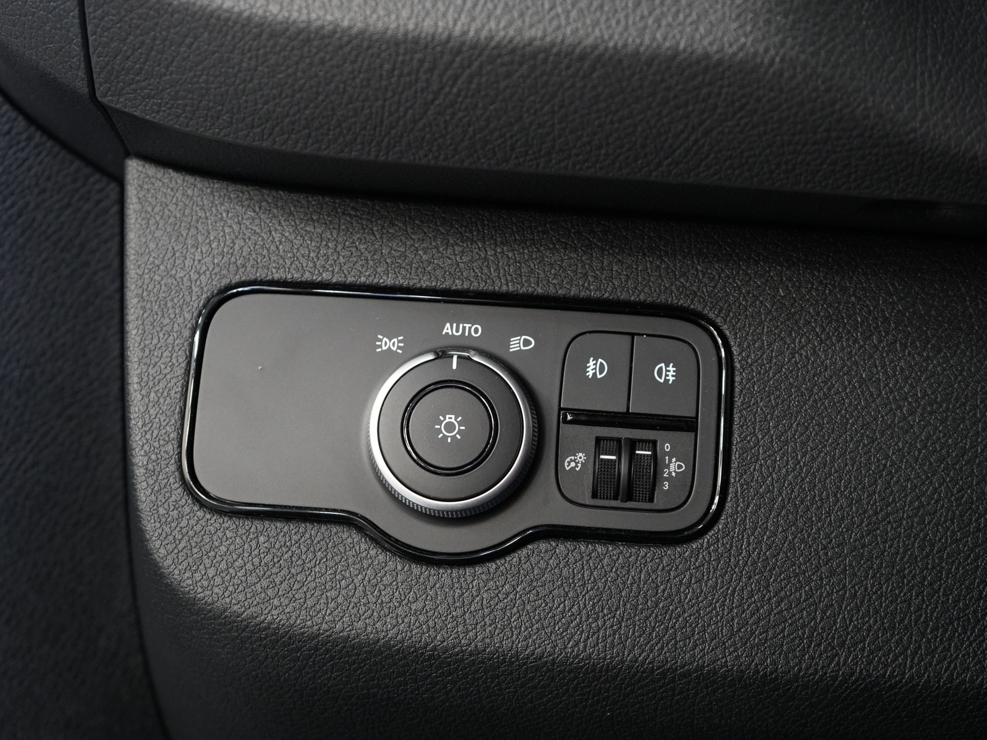 Mercedes-Benz Sprinter Bestelbus 317 1.9 CDI L2H2 Aut. BPM VRIJ! Gev.Stoel/ 270 Gr.Deuren/ Stoelverw./ Navi/ Camera/ Cruise/ Airco 17