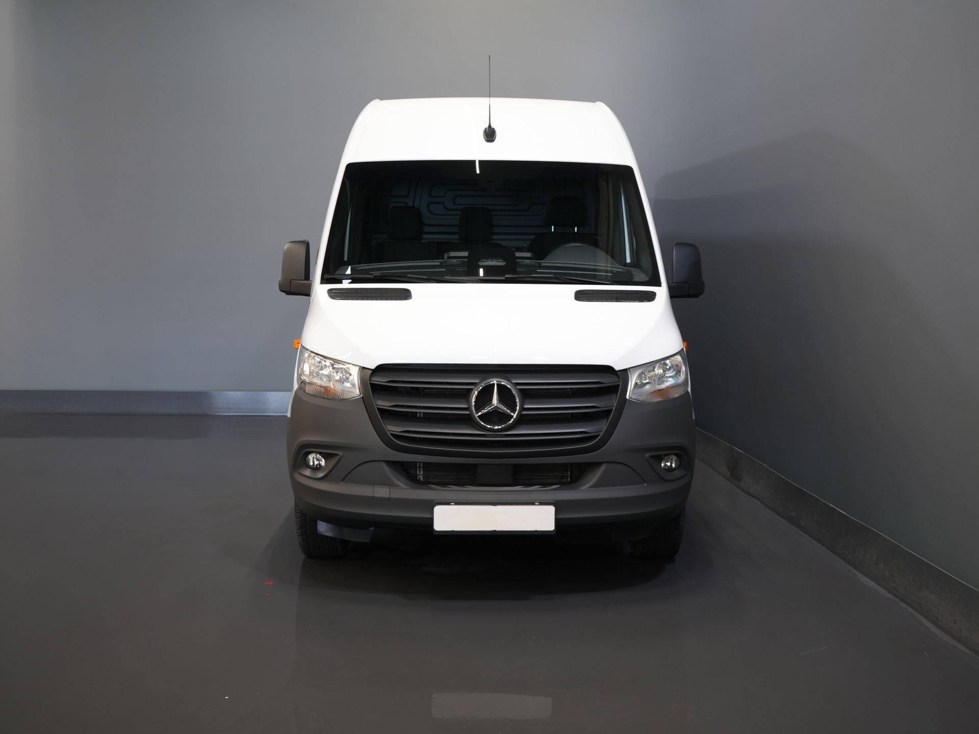 Mercedes-Benz Sprinter Bestelbus 317 1.9 CDI L2H2 Aut. BPM VRIJ! Gev.Stoel/ 270 Gr.Deuren/ Stoelverw./ Navi/ Camera/ Cruise/ Airco 6