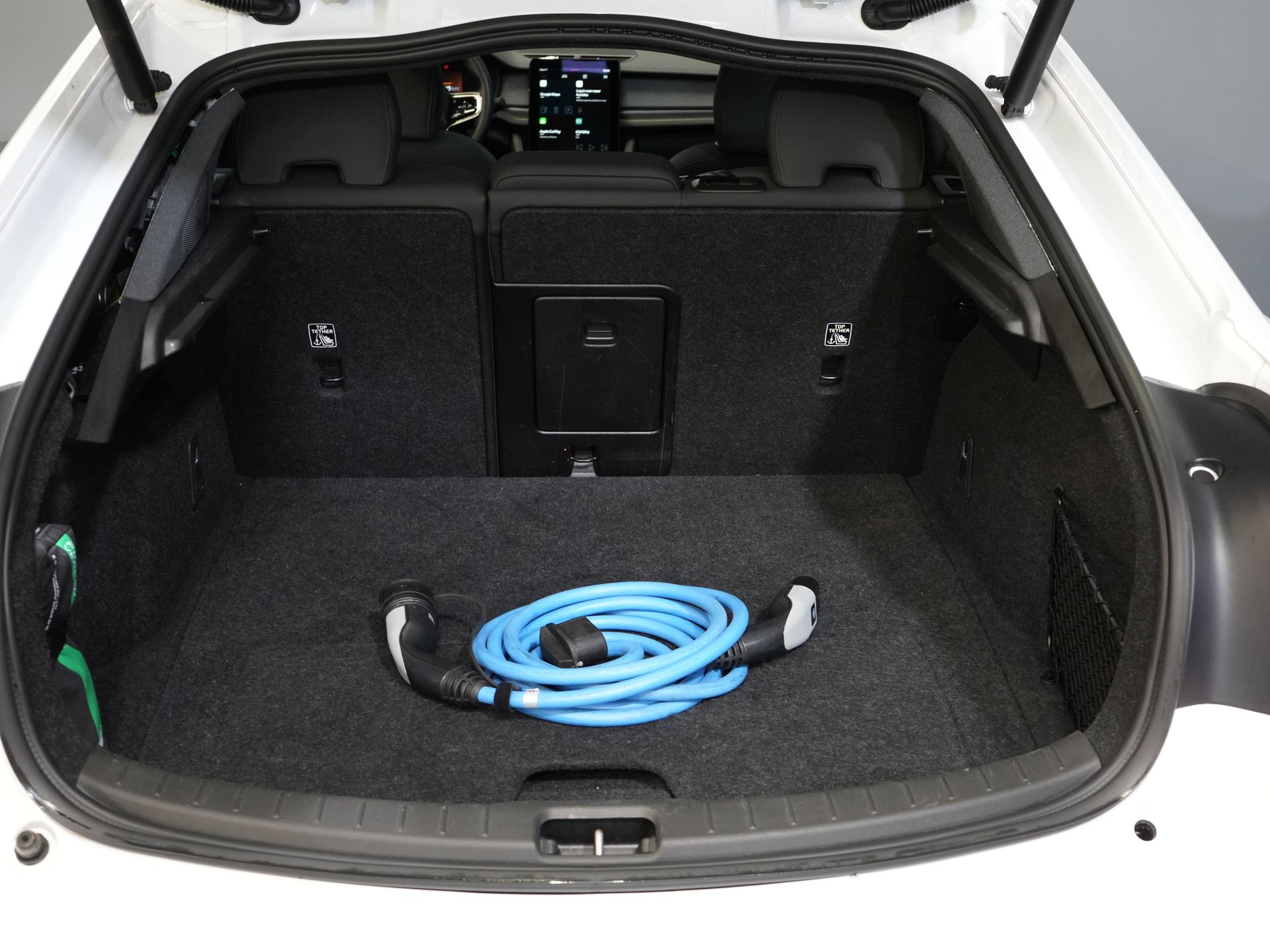 Polestar 2 Sedan Long Range 78 kWh 551 WLTP 95% SOH LED/ Adapt.Cruise/ Pano/ Stuurverw./ Stoelverw./ Memory/ Navi/ Carplay/ Climate/ Camera/ 20'' 15