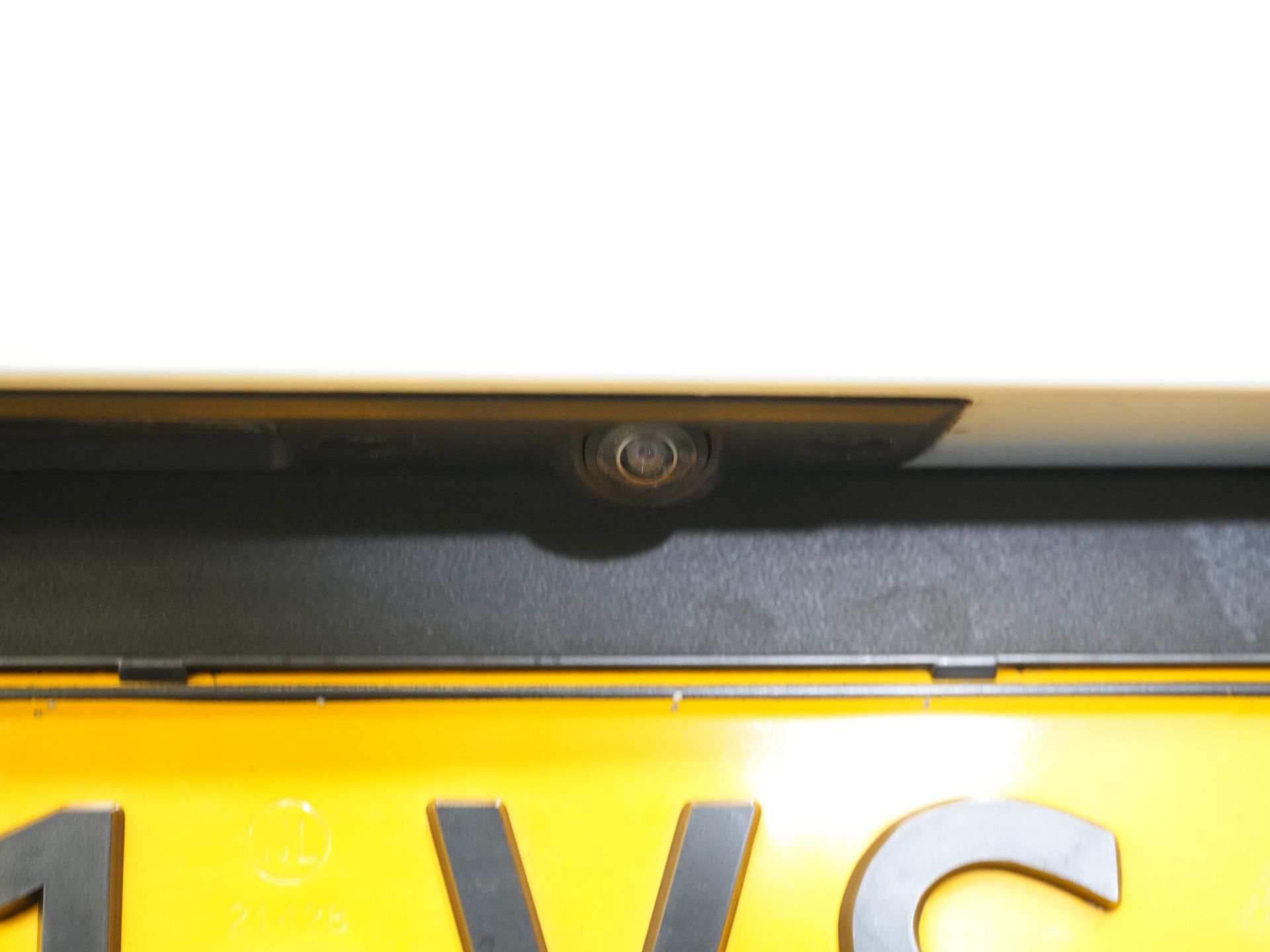 Polestar 2 Sedan Long Range 78 kWh 551 WLTP 95% SOH LED/ Adapt.Cruise/ Pano/ Stuurverw./ Stoelverw./ Memory/ Navi/ Carplay/ Climate/ Camera/ 20'' 17