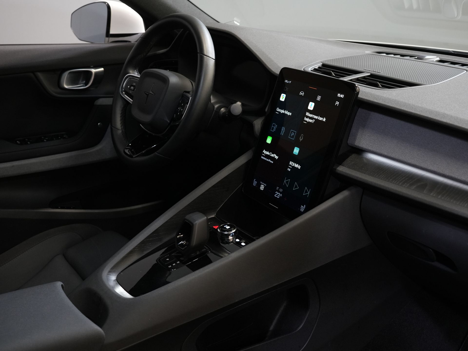 Polestar 2 Sedan Long Range 78 kWh 551 WLTP 95% SOH LED/ Adapt.Cruise/ Pano/ Stuurverw./ Stoelverw./ Memory/ Navi/ Carplay/ Climate/ Camera/ 20'' 2