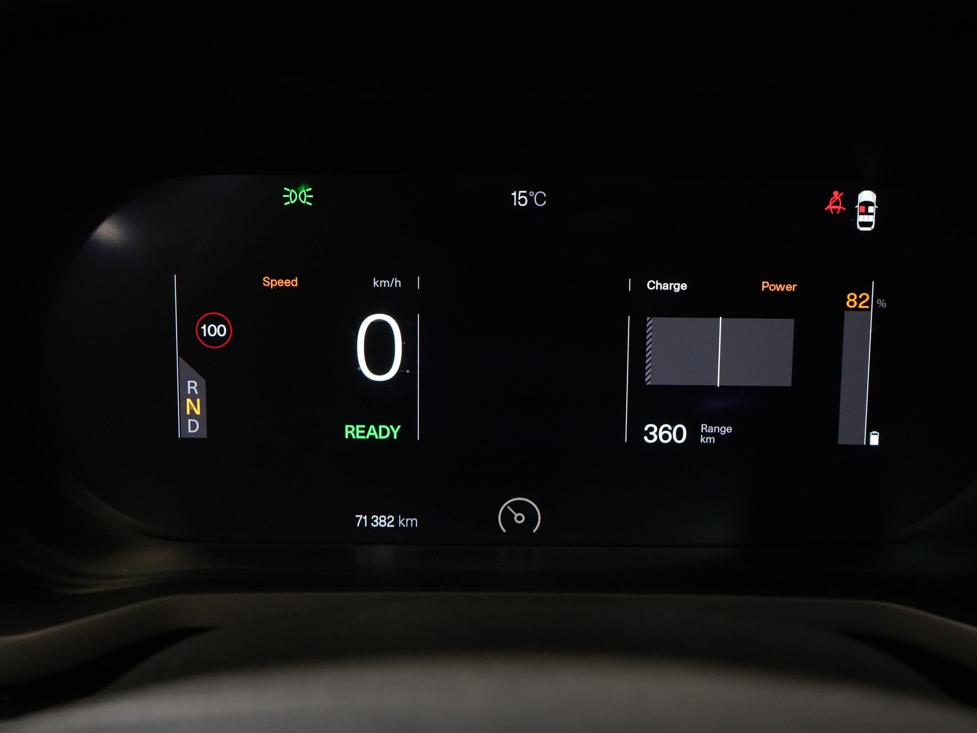 Polestar 2 Sedan Long Range 78 kWh 551 WLTP 95% SOH LED/ Adapt.Cruise/ Pano/ Stuurverw./ Stoelverw./ Memory/ Navi/ Carplay/ Climate/ Camera/ 20'' 25