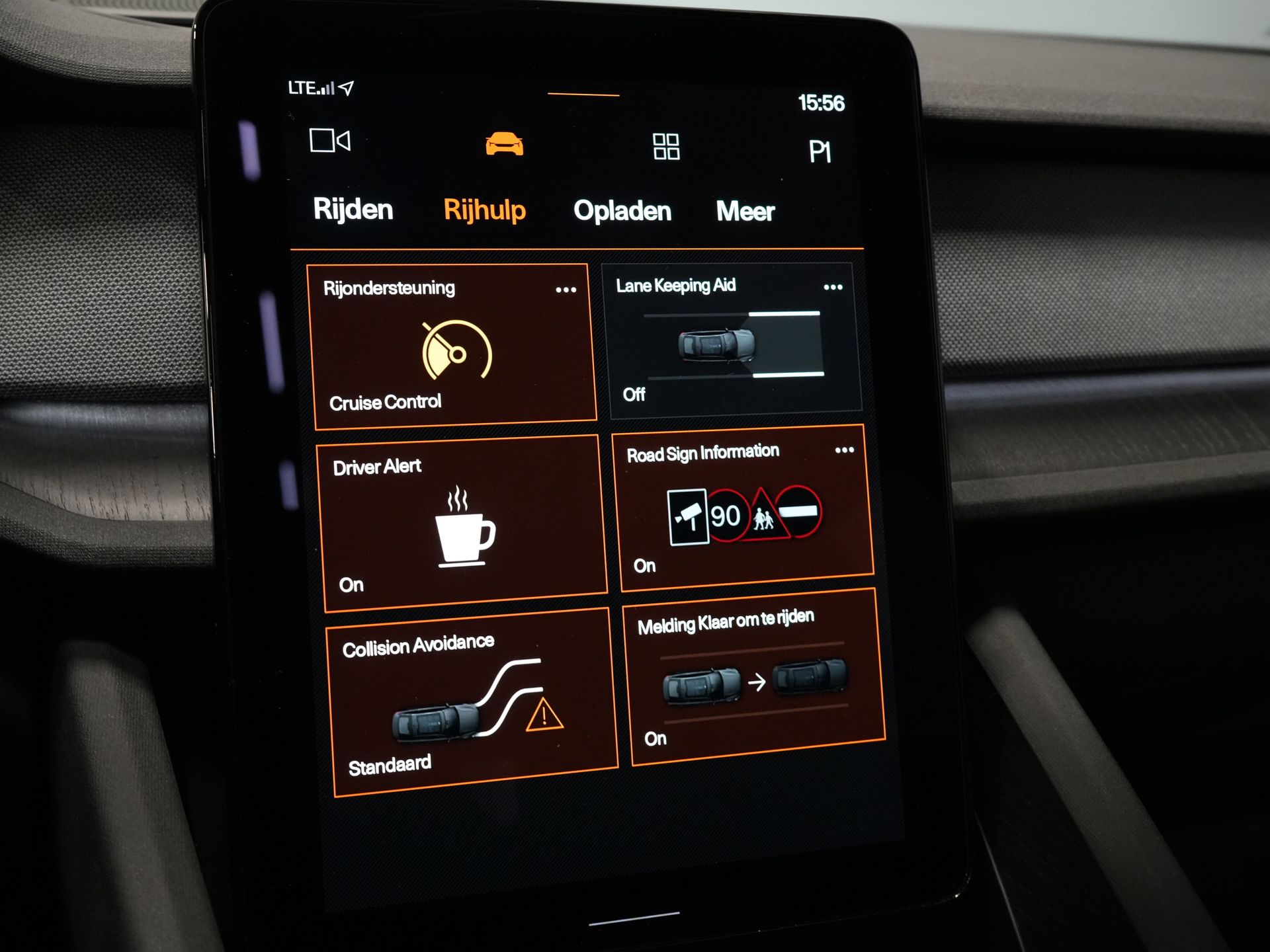 Polestar 2 Sedan Long Range 78 kWh 551 WLTP 95% SOH LED/ Adapt.Cruise/ Pano/ Stuurverw./ Stoelverw./ Memory/ Navi/ Carplay/ Climate/ Camera/ 20'' 28