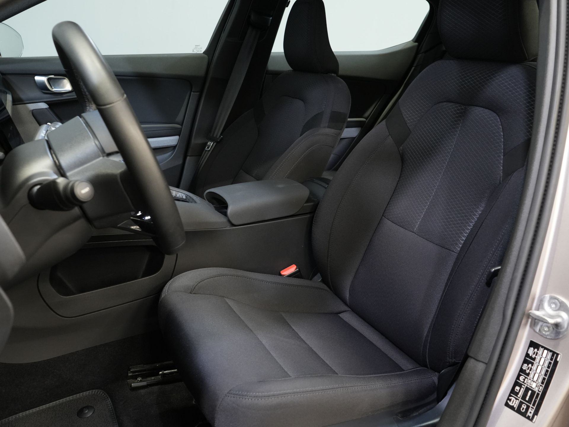 Polestar 2 Sedan Long Range 78 kWh 551 km WLTP LED/ Adapt.Cruise/ Memory/ Stoelverw./ 360 camera/ Carplay/ Navi/ Climate 11