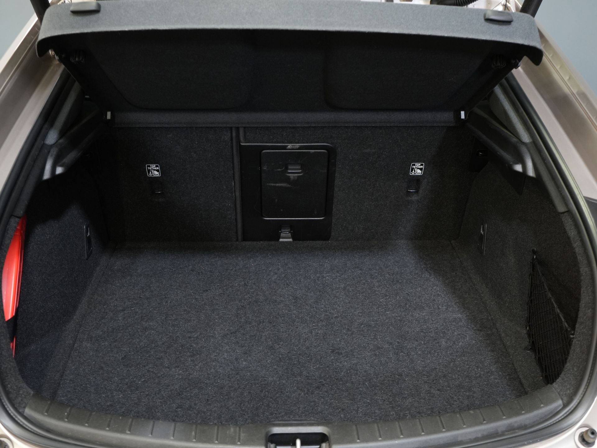 Polestar 2 Sedan Long Range 78 kWh 551 km WLTP LED/ Adapt.Cruise/ Memory/ Stoelverw./ 360 camera/ Carplay/ Navi/ Climate 14