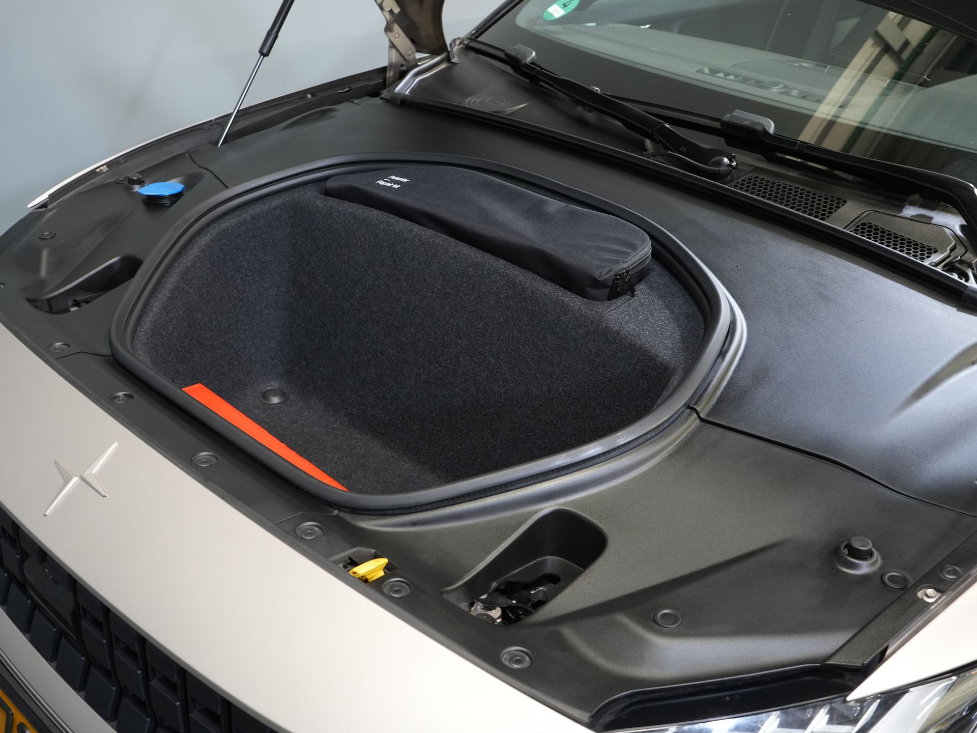 Polestar 2 Sedan Long Range 78 kWh 551 km WLTP LED/ Adapt.Cruise/ Memory/ Stoelverw./ 360 camera/ Carplay/ Navi/ Climate 16