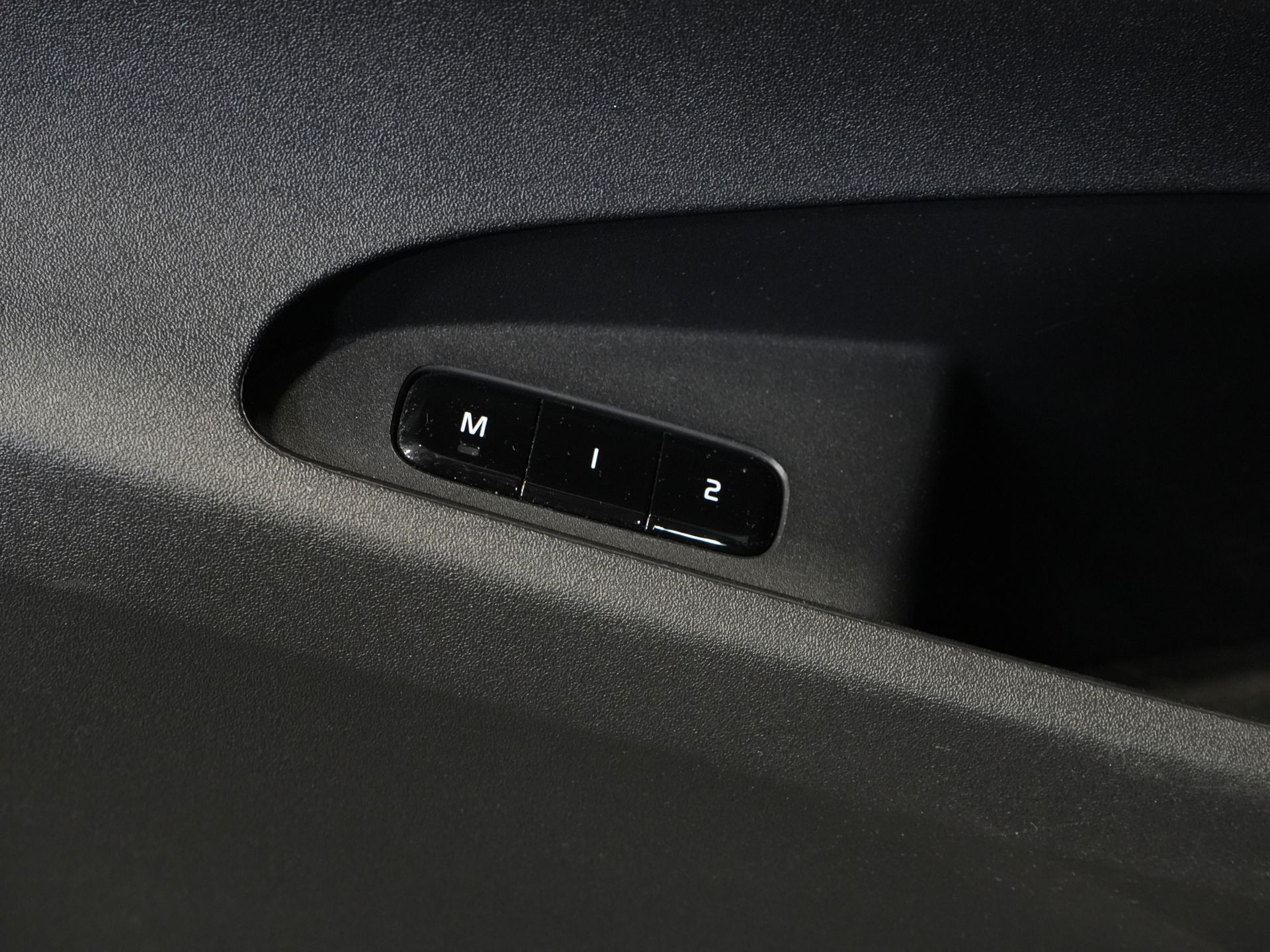 Polestar 2 Sedan Long Range 78 kWh 551 km WLTP LED/ Adapt.Cruise/ Memory/ Stoelverw./ 360 camera/ Carplay/ Navi/ Climate 31