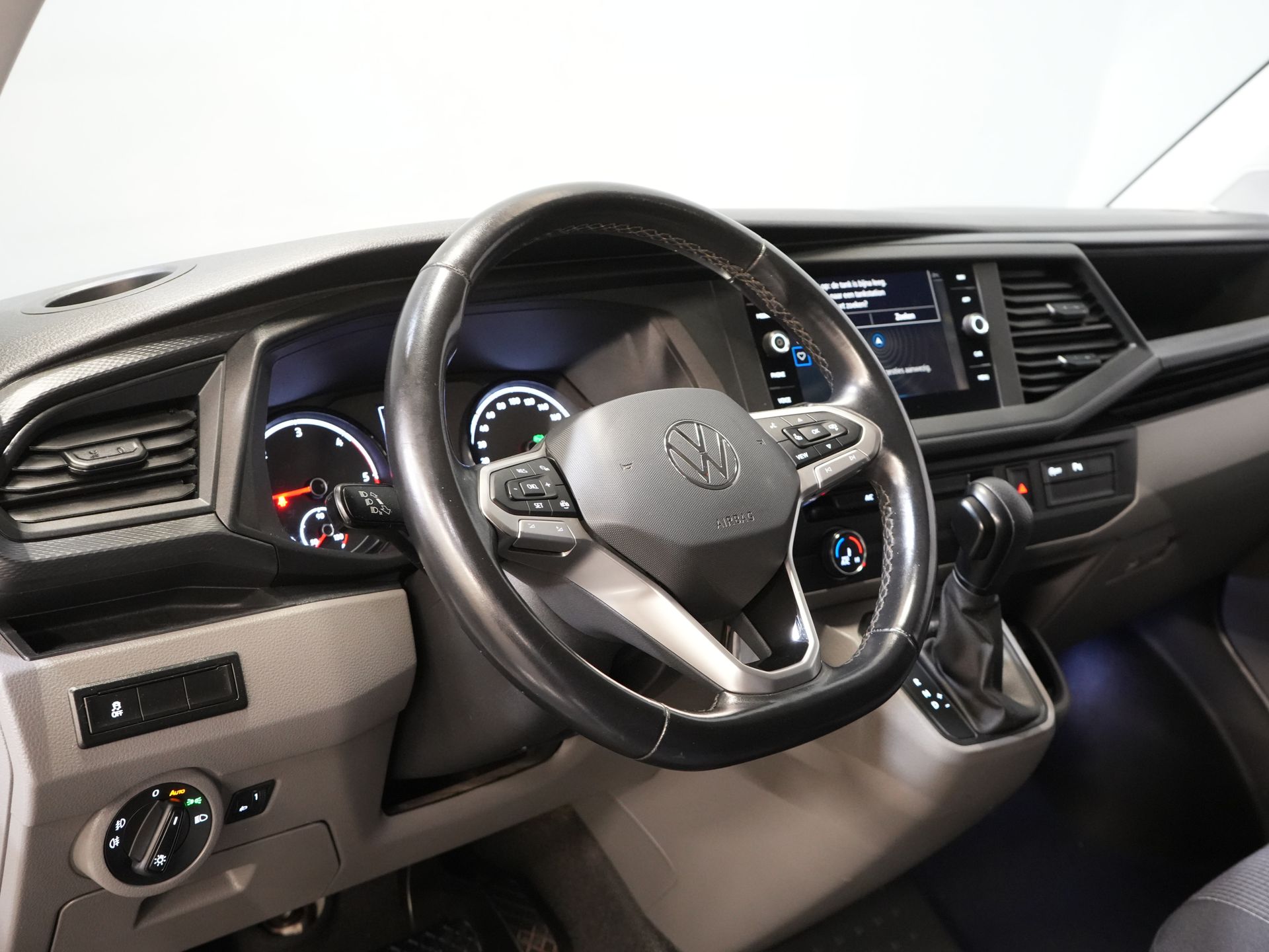 Volkswagen Transporter Bestelbus T6.1 2.0 TDI 150 pk DSG Aut. L2 BPM VRIJ! 2xSchuifdeur/ Carplay/ Camera/ Cruise/ PDC/ Airco 13