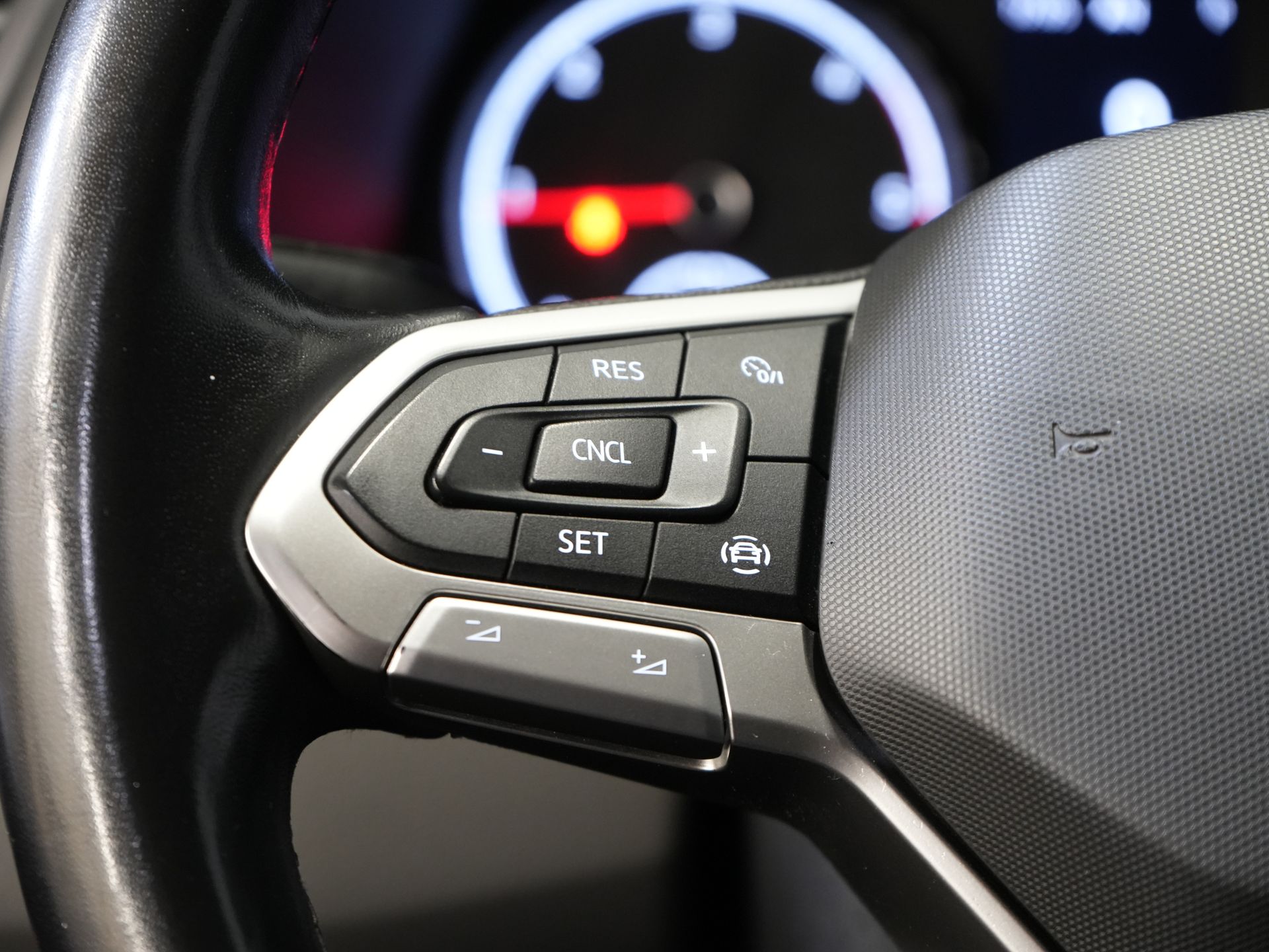 Volkswagen Transporter Bestelbus T6.1 2.0 TDI 150 pk DSG Aut. L2 BPM VRIJ! 2xSchuifdeur/ Carplay/ Camera/ Cruise/ PDC/ Airco 17