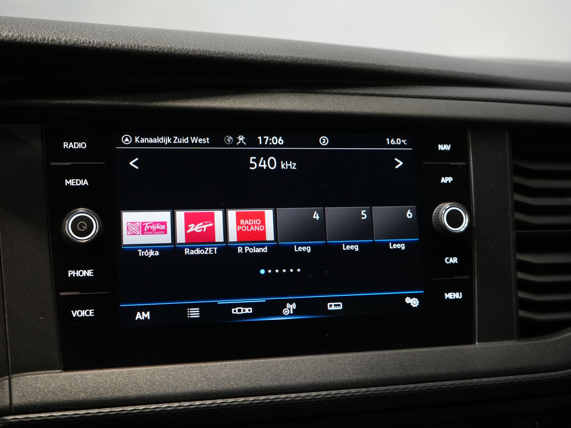 Volkswagen Transporter Bestelbus T6.1 2.0 TDI 150 pk DSG Aut. L2 BPM VRIJ! 2xSchuifdeur/ Carplay/ Camera/ Cruise/ PDC/ Airco 21