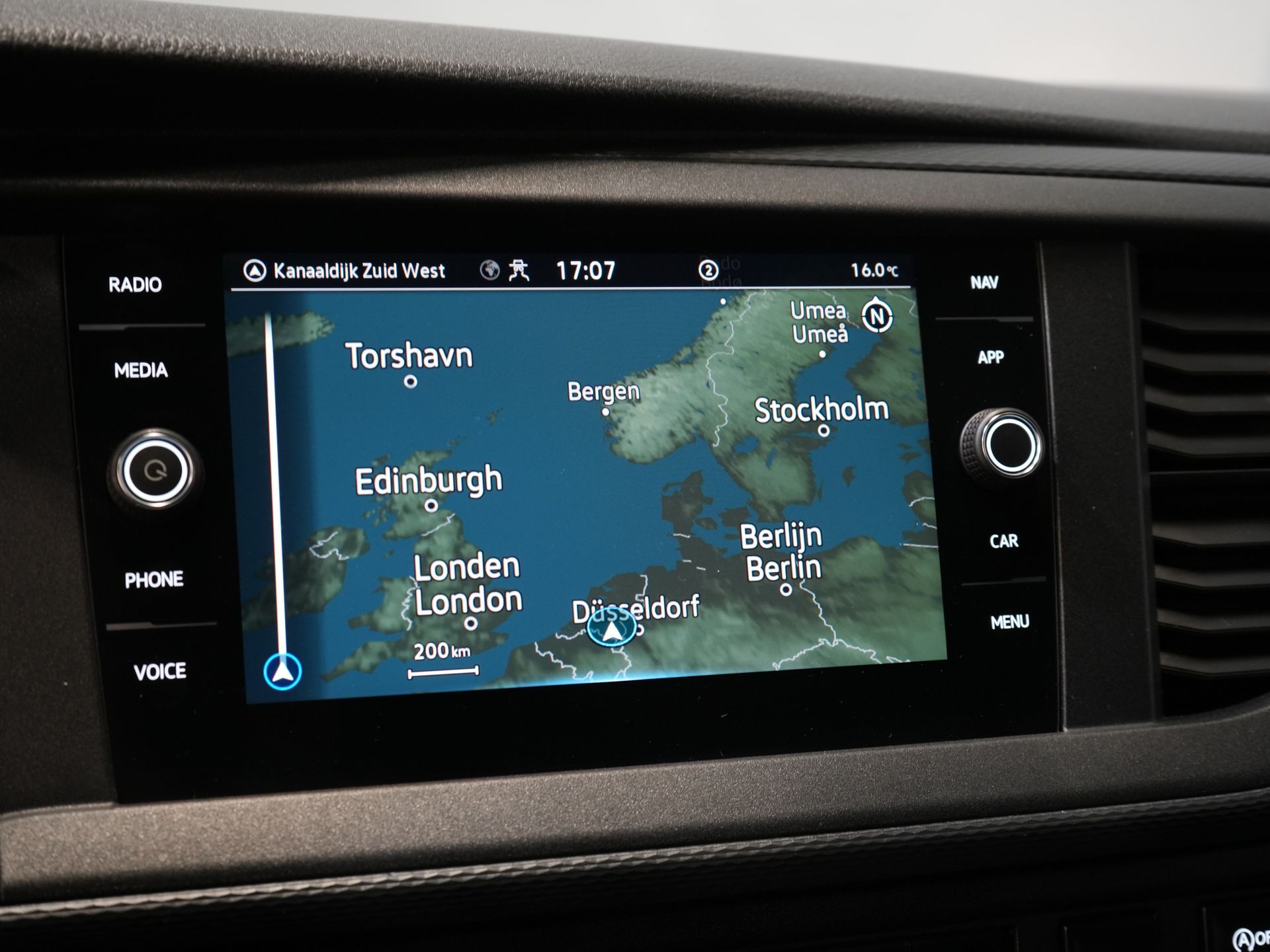 Volkswagen Transporter Bestelbus T6.1 2.0 TDI 150 pk DSG Aut. L2 BPM VRIJ! 2xSchuifdeur/ Carplay/ Camera/ Cruise/ PDC/ Airco 22