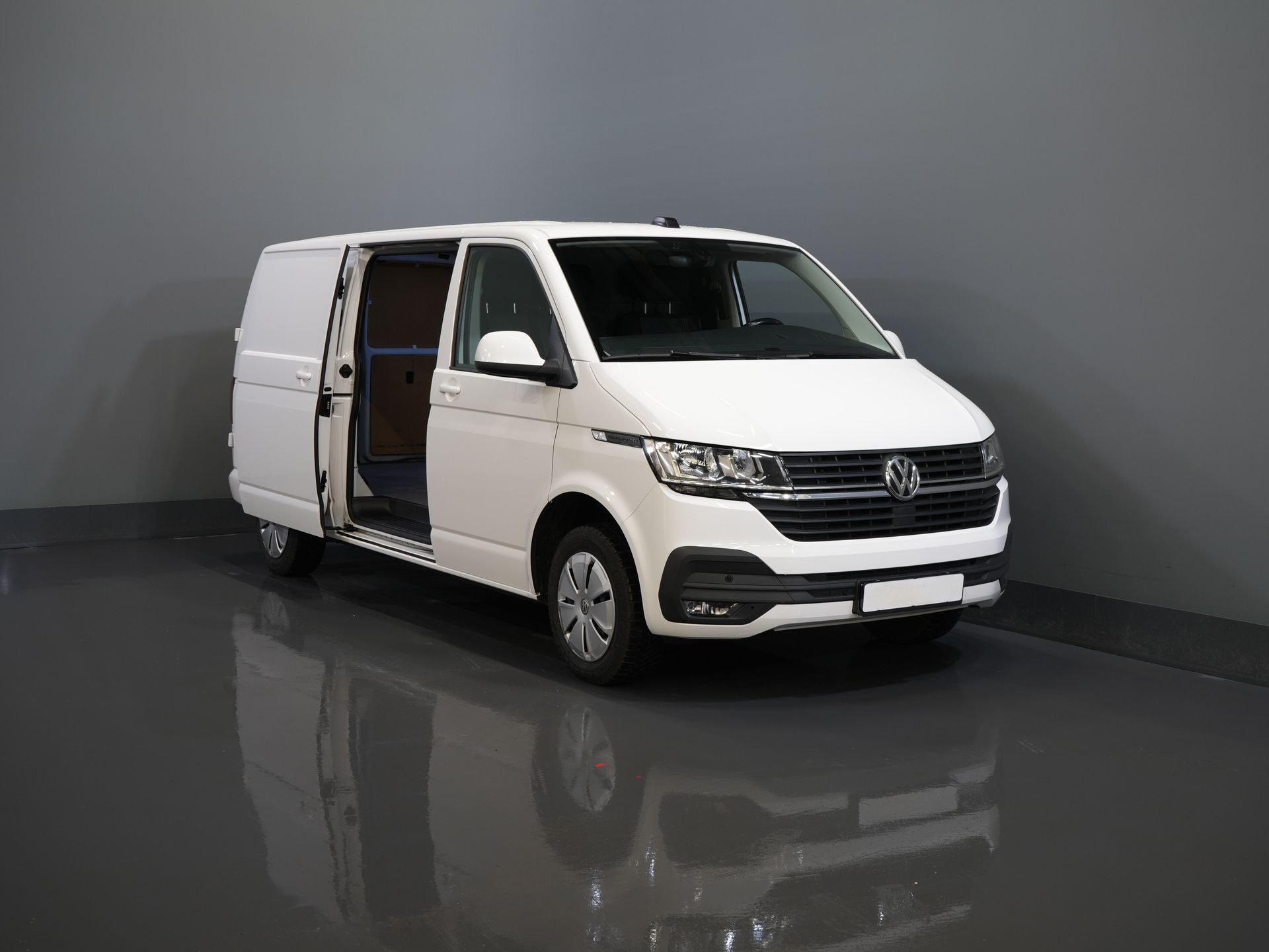 Volkswagen Transporter Bestelbus T6.1 2.0 TDI 150 pk DSG Aut. L2 BPM VRIJ! 2xSchuifdeur/ Carplay/ Camera/ Cruise/ PDC/ Airco 8