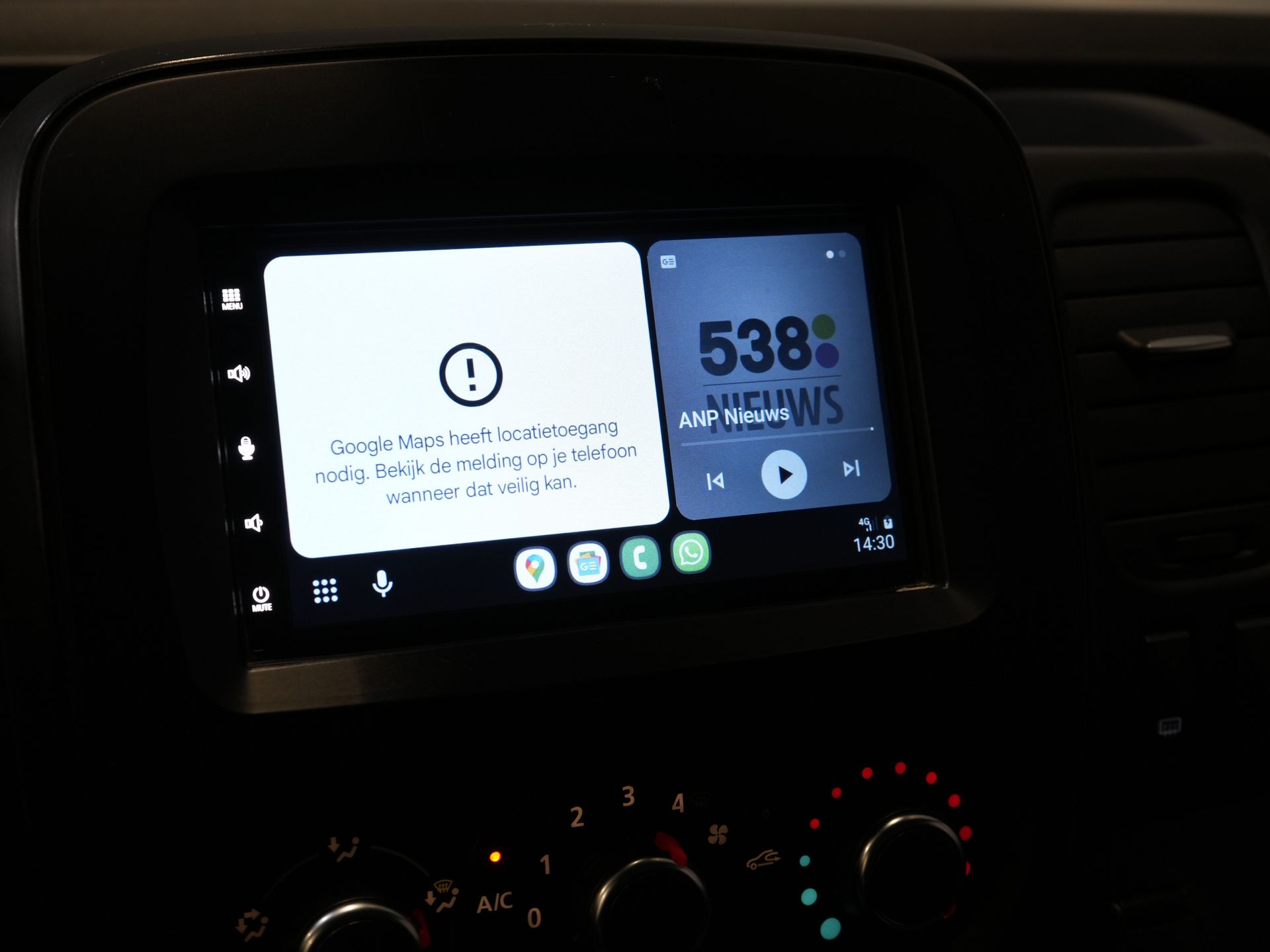 Renault Trafic Bestelbus 2.0 dCi 145pk L2 BPM VRIJ! 3 Pers./ Carplay/ Camera/ PDC/ Cruise/ Airco 22