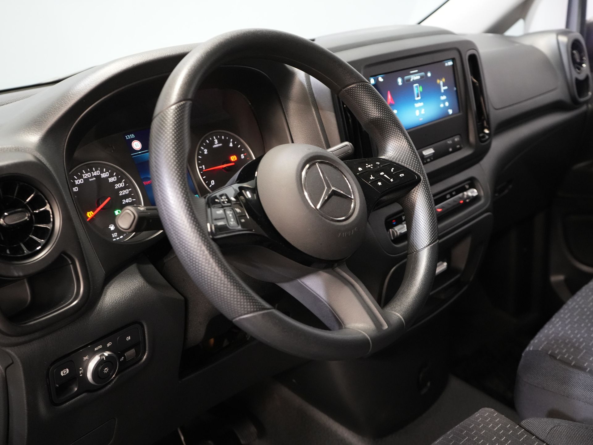 Mercedes-Benz Vito Bestelbus 116 CDI Aut. L2 BPM VRIJ! LED/ Stoelverw./ 270Gr.Deuren/ Camera/ Cruise/ PDC/ Trekhaak 13