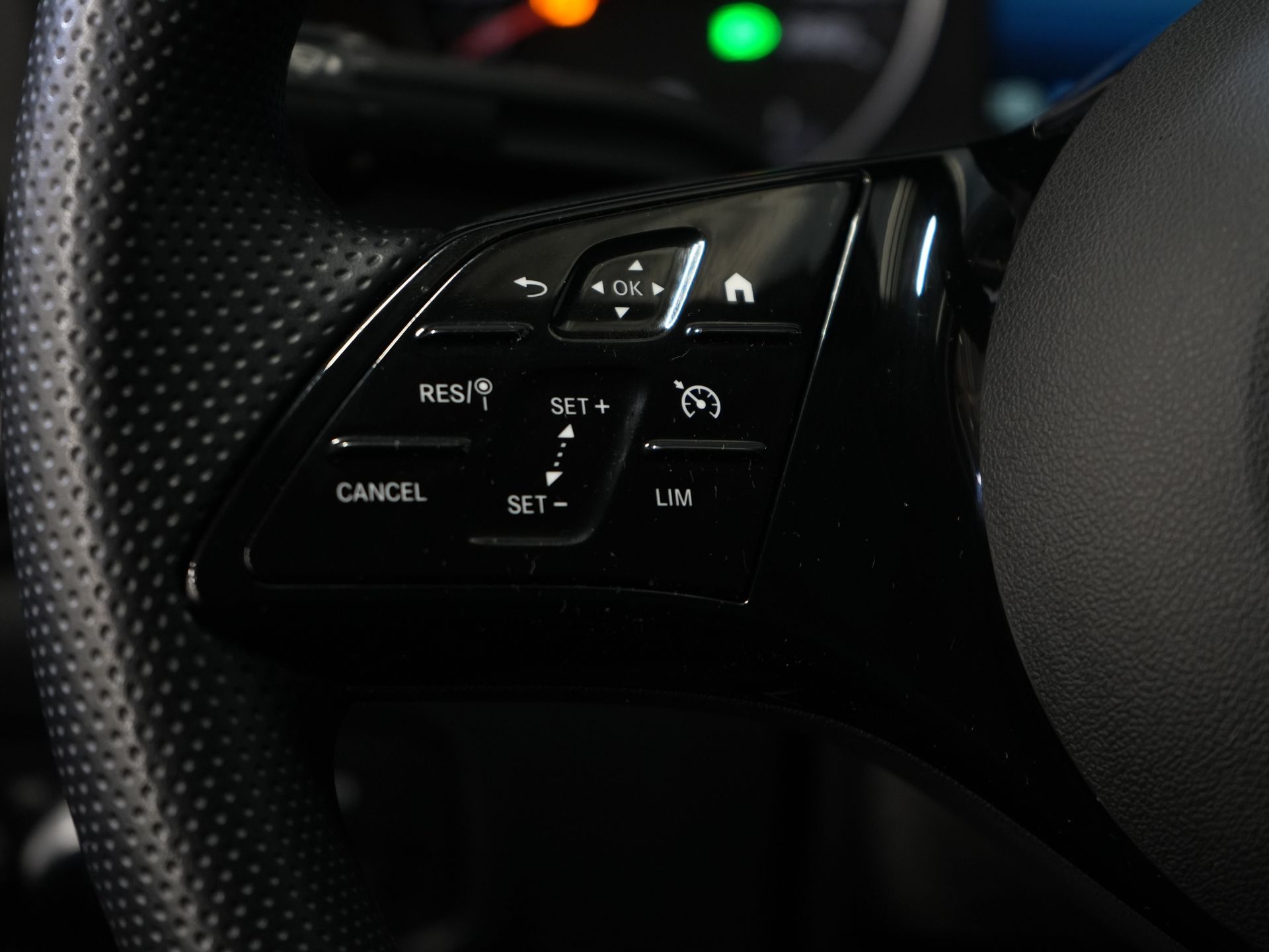 Mercedes-Benz Vito Bestelbus 116 CDI Aut. L2 BPM VRIJ! LED/ Stoelverw./ 270Gr.Deuren/ Camera/ Cruise/ PDC/ Trekhaak 20