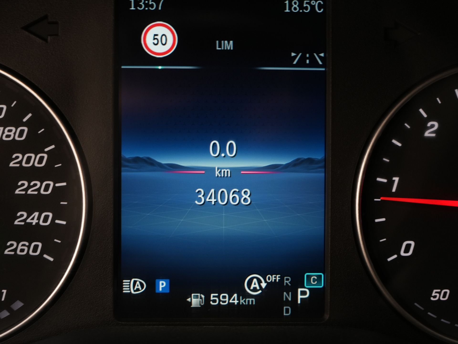 Mercedes-Benz Vito Bestelbus 116 CDI Aut. L2 BPM VRIJ! LED/ Stoelverw./ 270Gr.Deuren/ Camera/ Cruise/ PDC/ Trekhaak 21