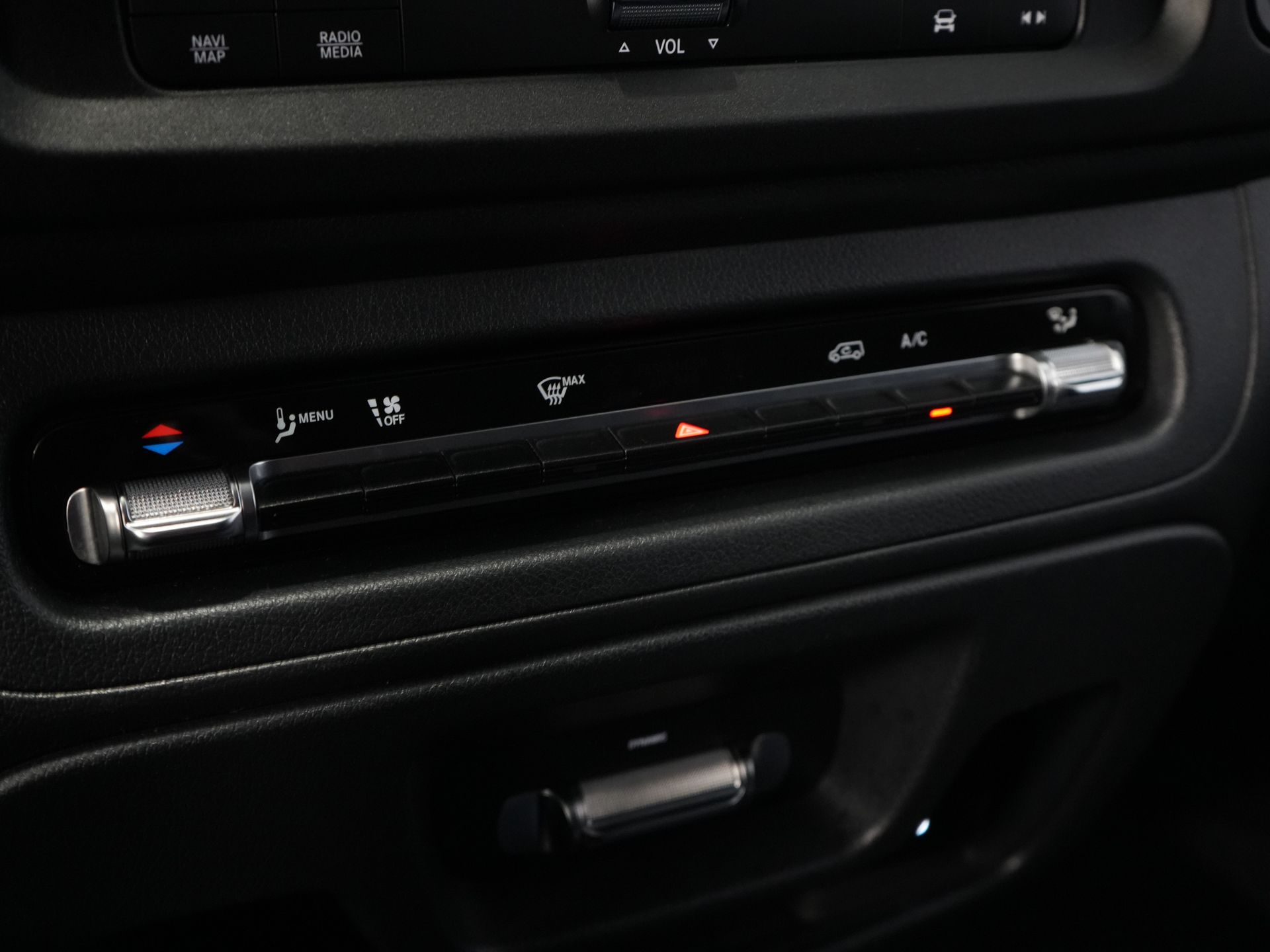 Mercedes-Benz Vito Bestelbus 116 CDI Aut. L2 BPM VRIJ! LED/ Stoelverw./ 270Gr.Deuren/ Camera/ Cruise/ PDC/ Trekhaak 22