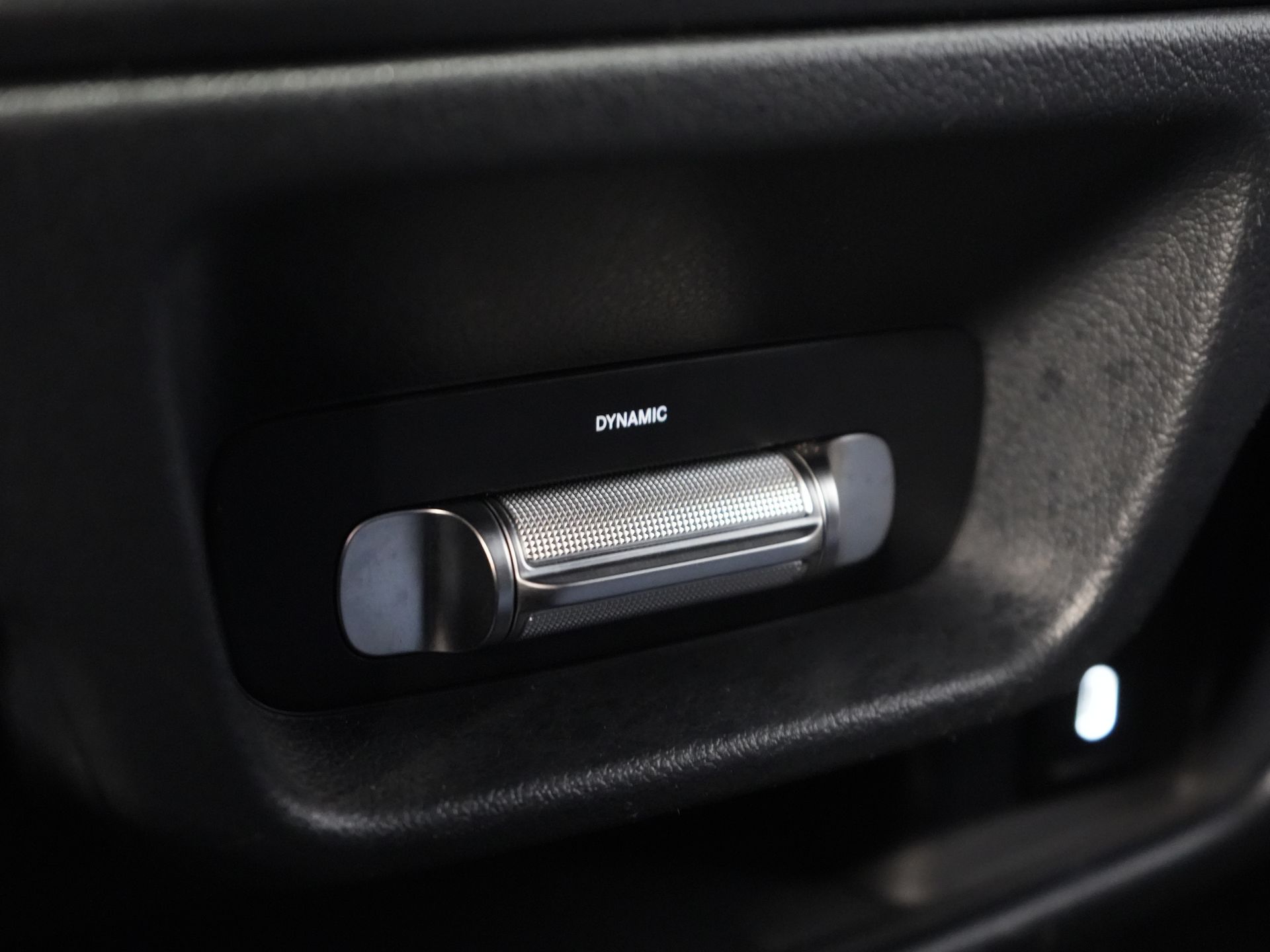 Mercedes-Benz Vito Bestelbus 116 CDI Aut. L2 BPM VRIJ! LED/ Stoelverw./ 270Gr.Deuren/ Camera/ Cruise/ PDC/ Trekhaak 23