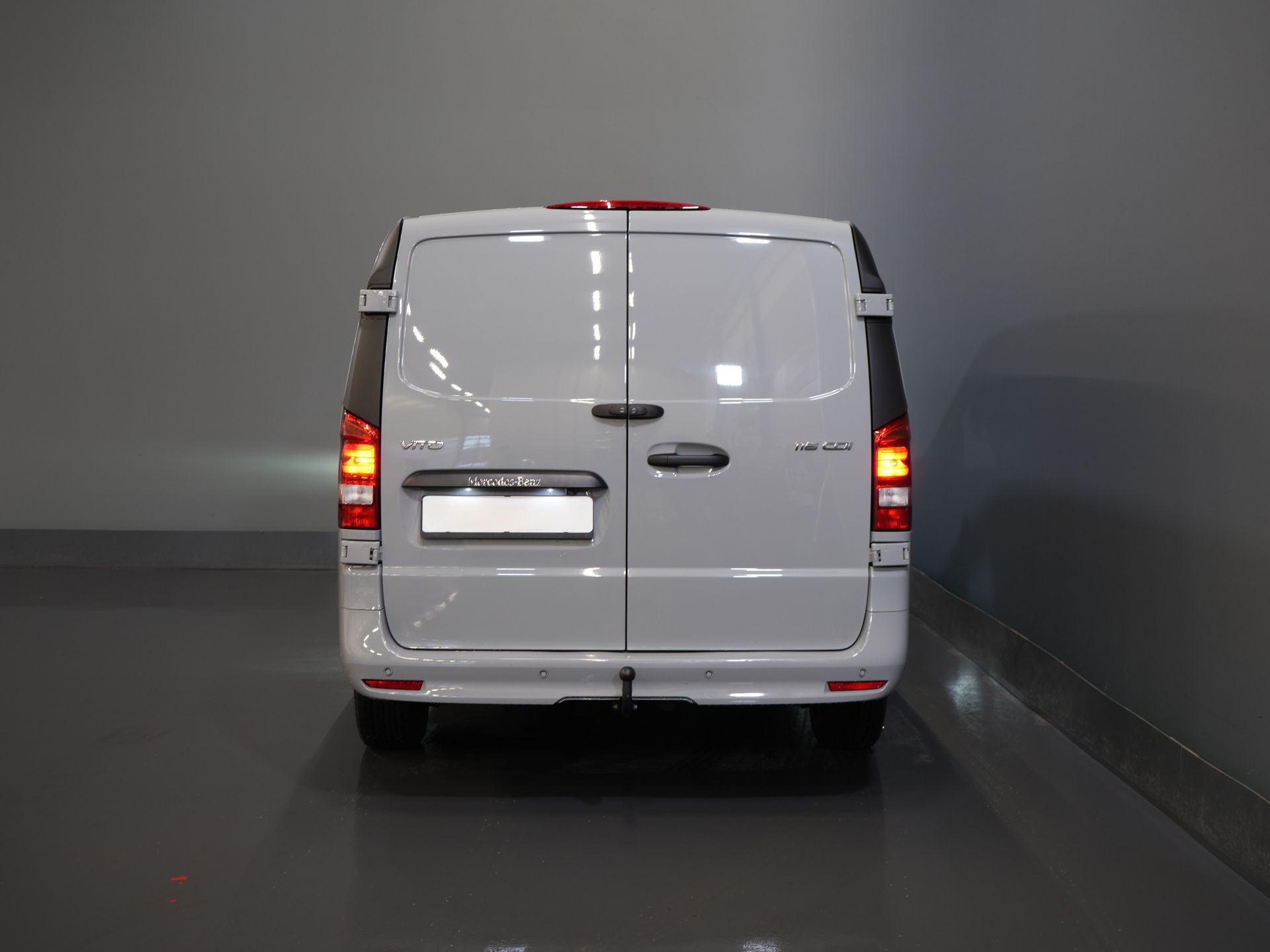 Mercedes-Benz Vito Bestelbus 116 CDI Aut. L2 BPM VRIJ! LED/ Stoelverw./ 270Gr.Deuren/ Camera/ Cruise/ PDC/ Trekhaak 5