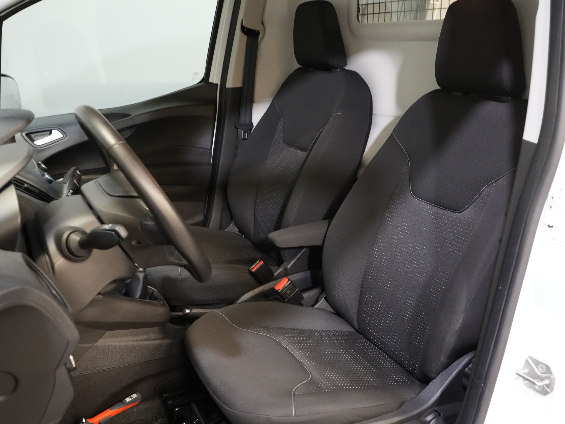 Ford Transit Courier Bestelbus 1.0 EcoBoost Limited BENZINE BPM VRIJ! Carplay/ Camera/ Climate/ Cruise/ PDC/ LMV/ DAB 11