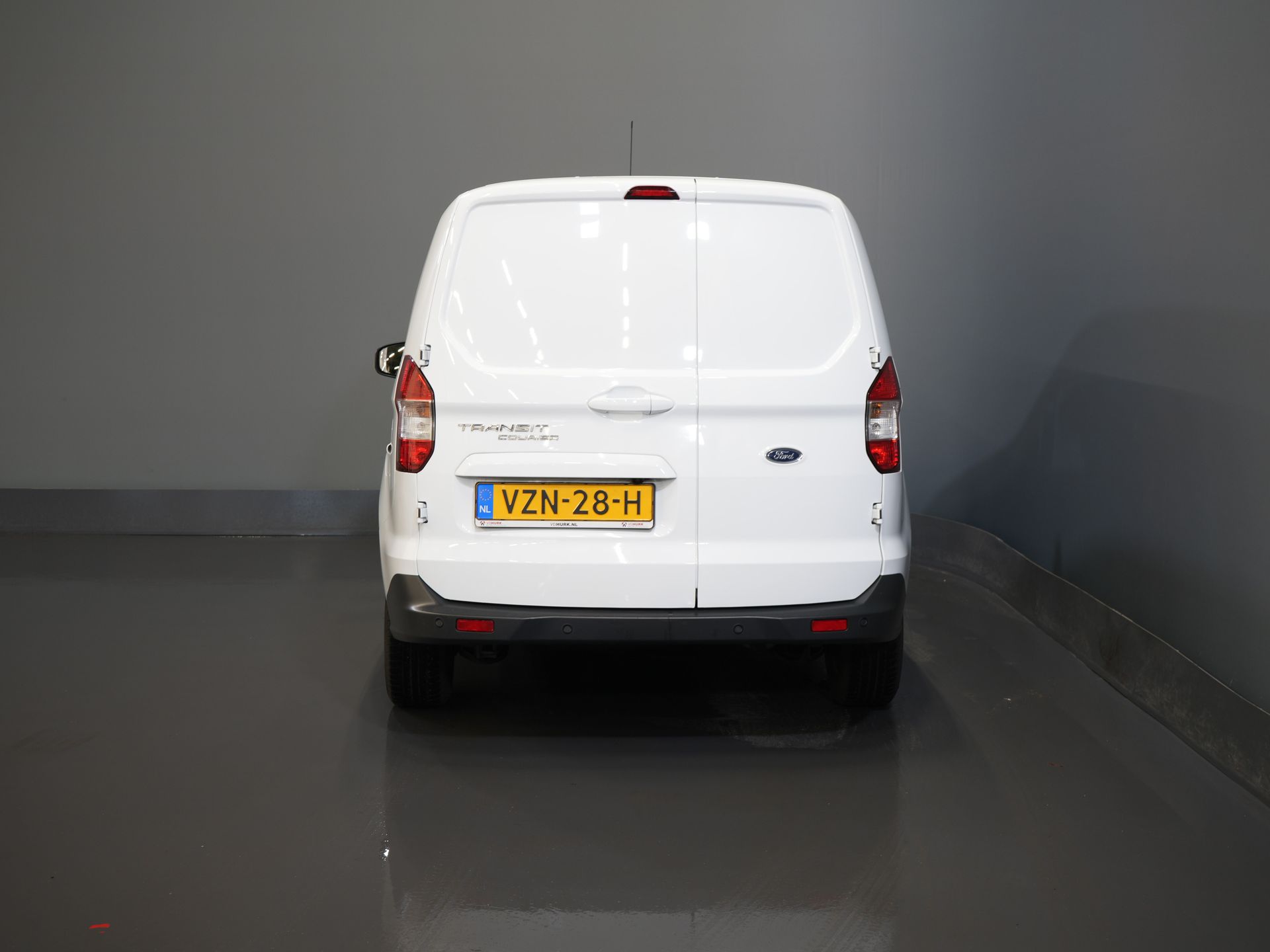 Ford Transit Courier Bestelbus 1.0 EcoBoost Limited BENZINE BPM VRIJ! Carplay/ Camera/ Climate/ Cruise/ PDC/ LMV/ DAB 5