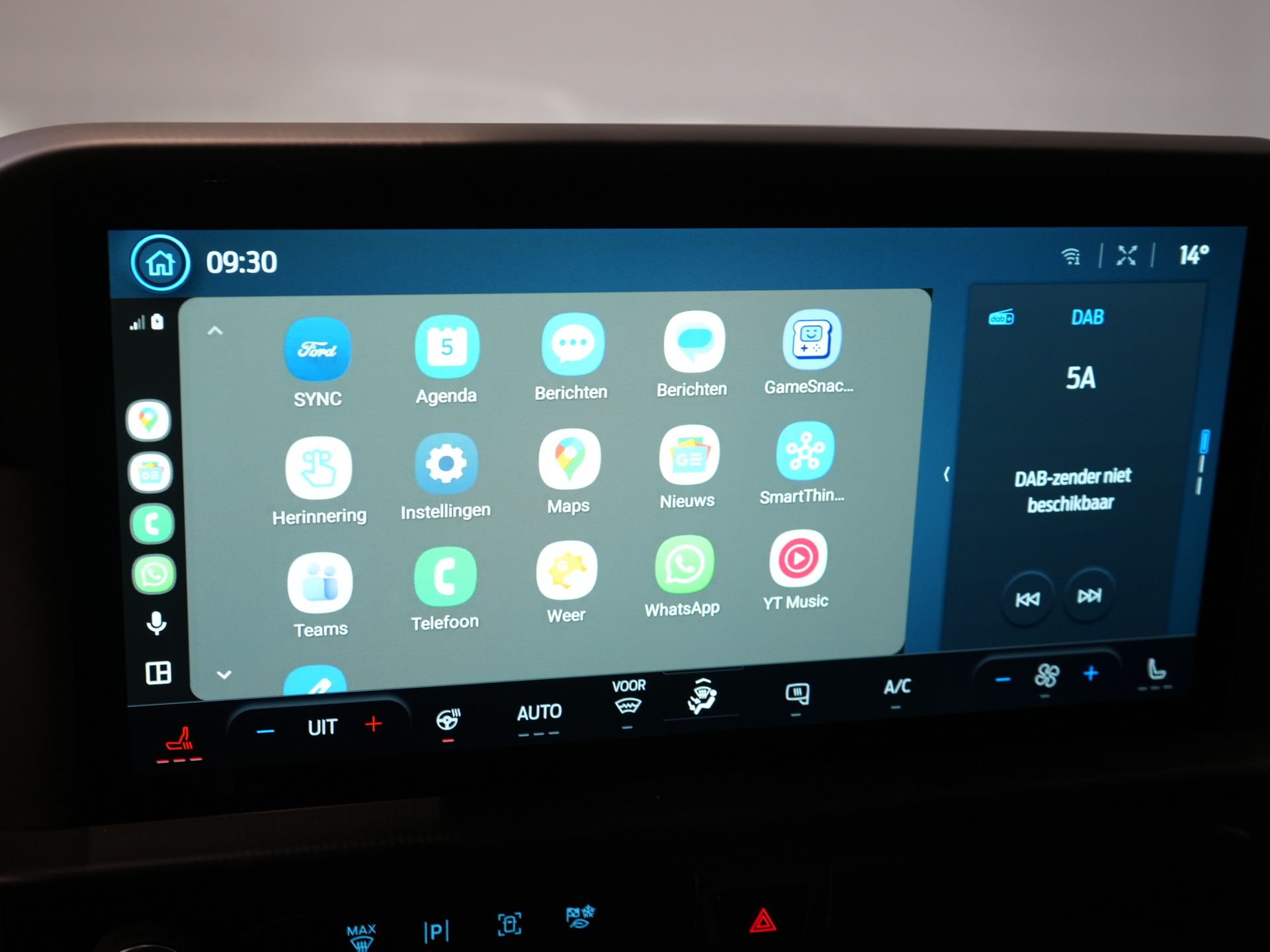 Ford E-Transit Custom Bestelbus 320 Trend 65 kWh 330 km WLTP LED/ Snellader/ 2.3t Trekverm./ Stuurverw./ Stoelverw./ Carplay/ Climate/ Camera/ PDC/ Cruise 26