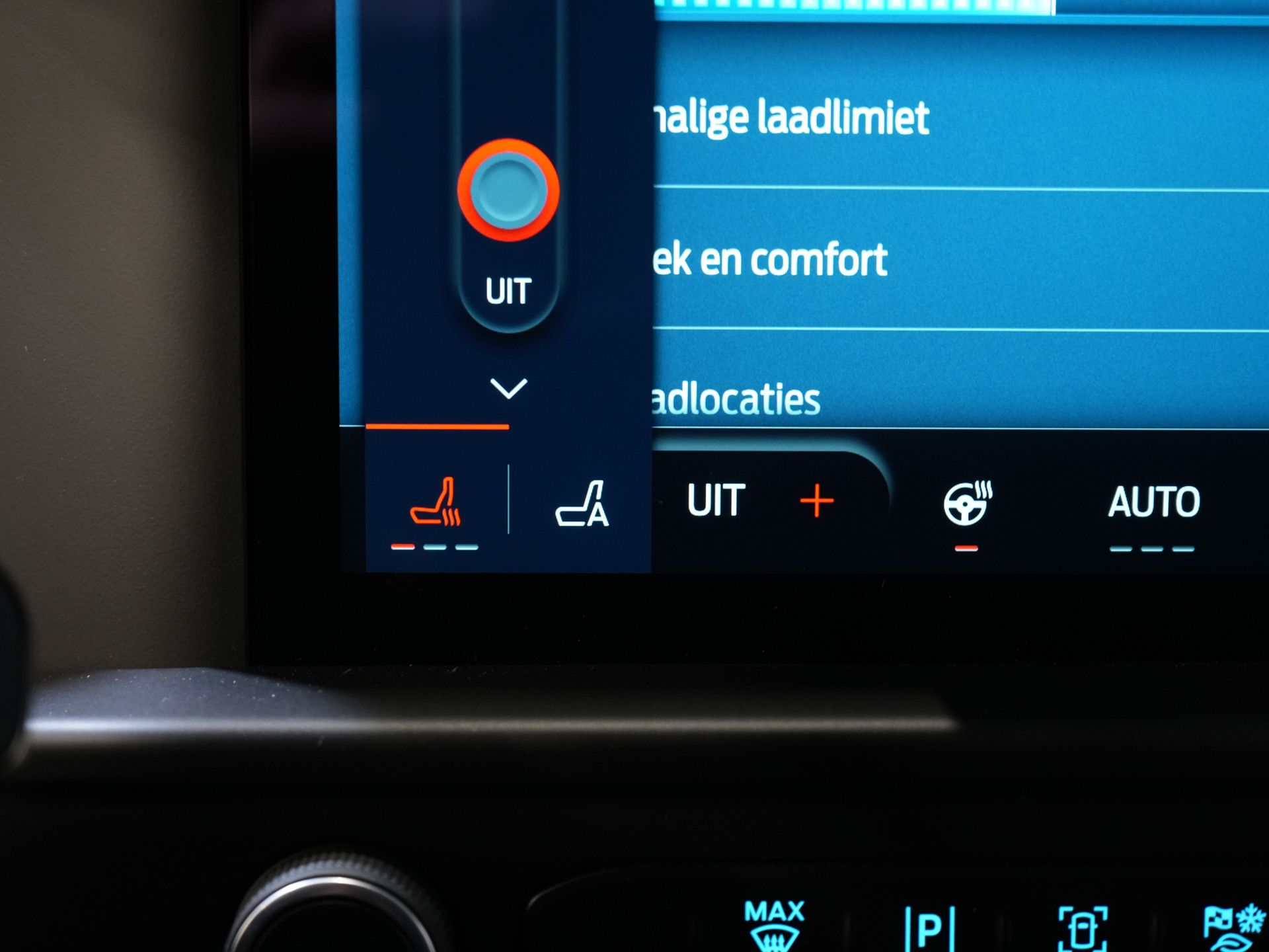 Ford E-Transit Custom Bestelbus 320 Trend 65 kWh 330 km WLTP LED/ Snellader/ 2.3t Trekverm./ Stuurverw./ Stoelverw./ Carplay/ Climate/ Camera/ PDC/ Cruise 25