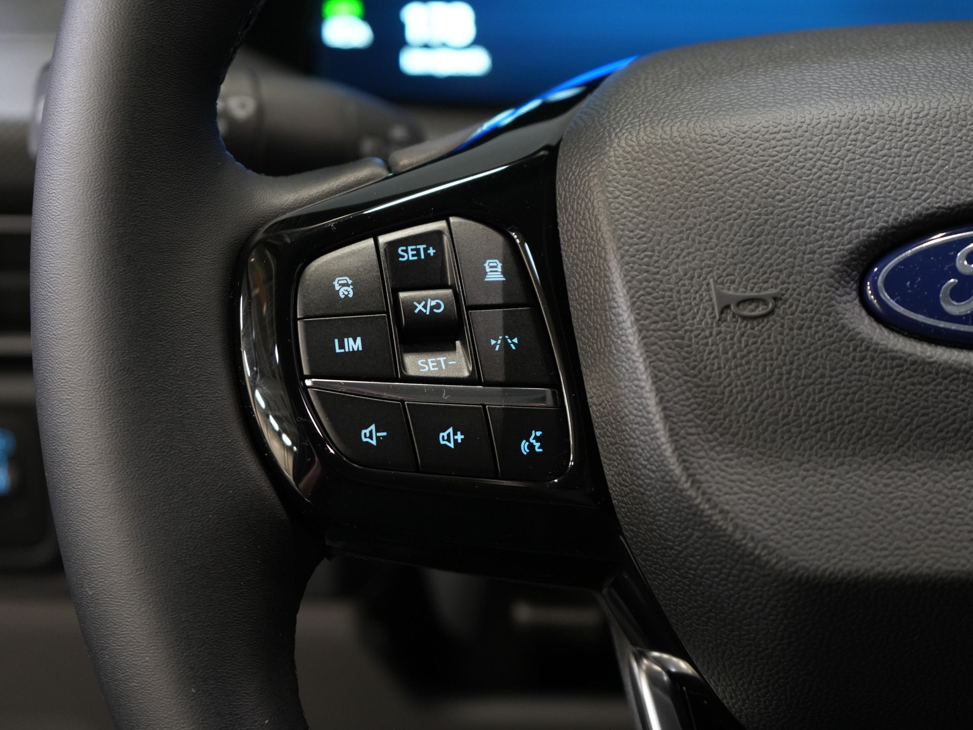 Ford E-Transit Custom Bestelbus 340 65 kWh 218 pk 330km WLTP L2 Limited 2x Schuifdeur/ Elek.Schuif/ 2.3t Trekverm./ Snellader/ Matrix LED/ B&O/ Adapt.Cruise/ St 20