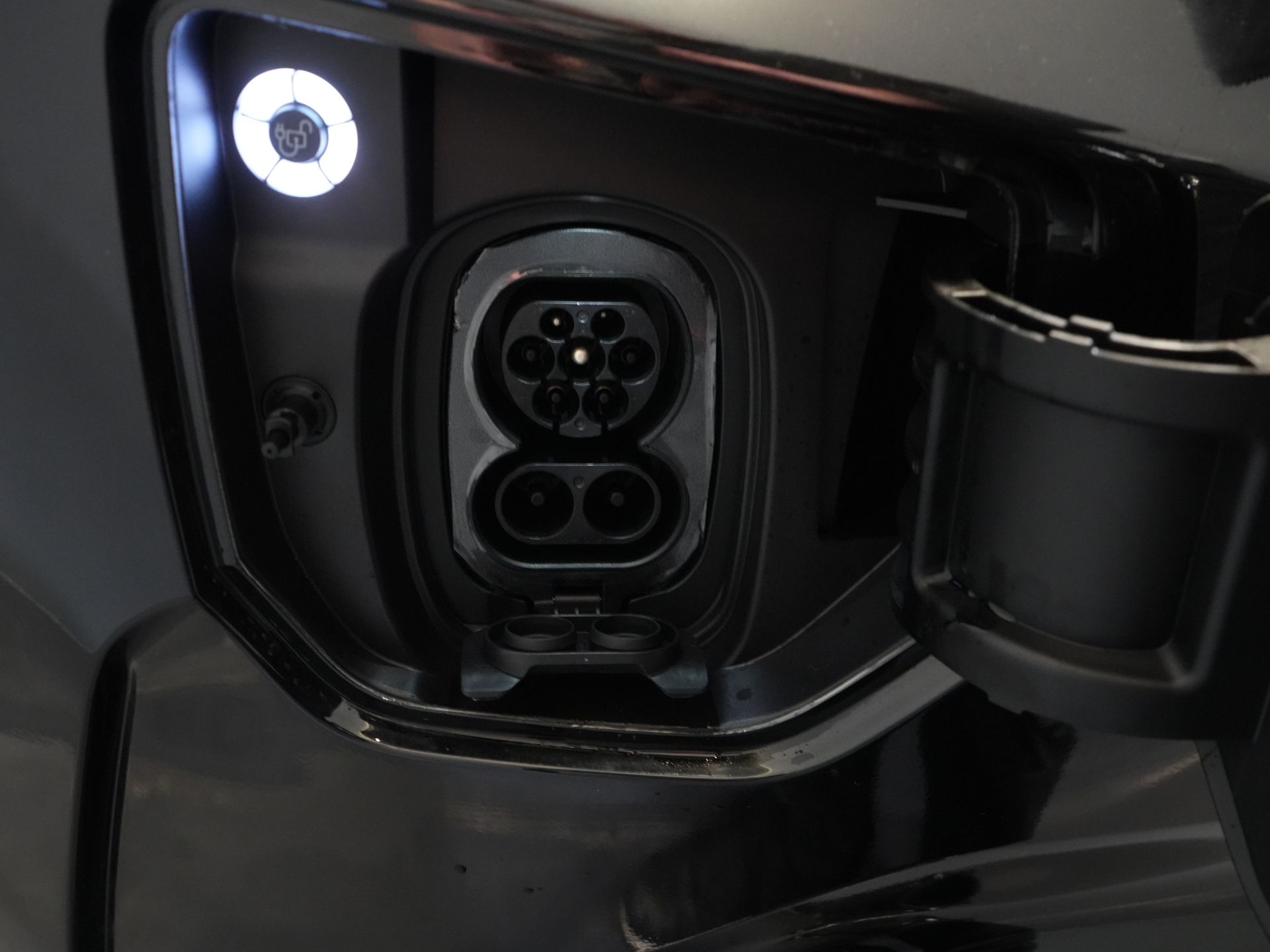 Ford E-Transit Custom Bestelbus 340 65 kWh 218 pk 330km WLTP L2 Limited 2x Schuifdeur/ Elek.Schuif/ 2.3t Trekverm./ Snellader/ Matrix LED/ B&O/ Adapt.Cruise/ St 32