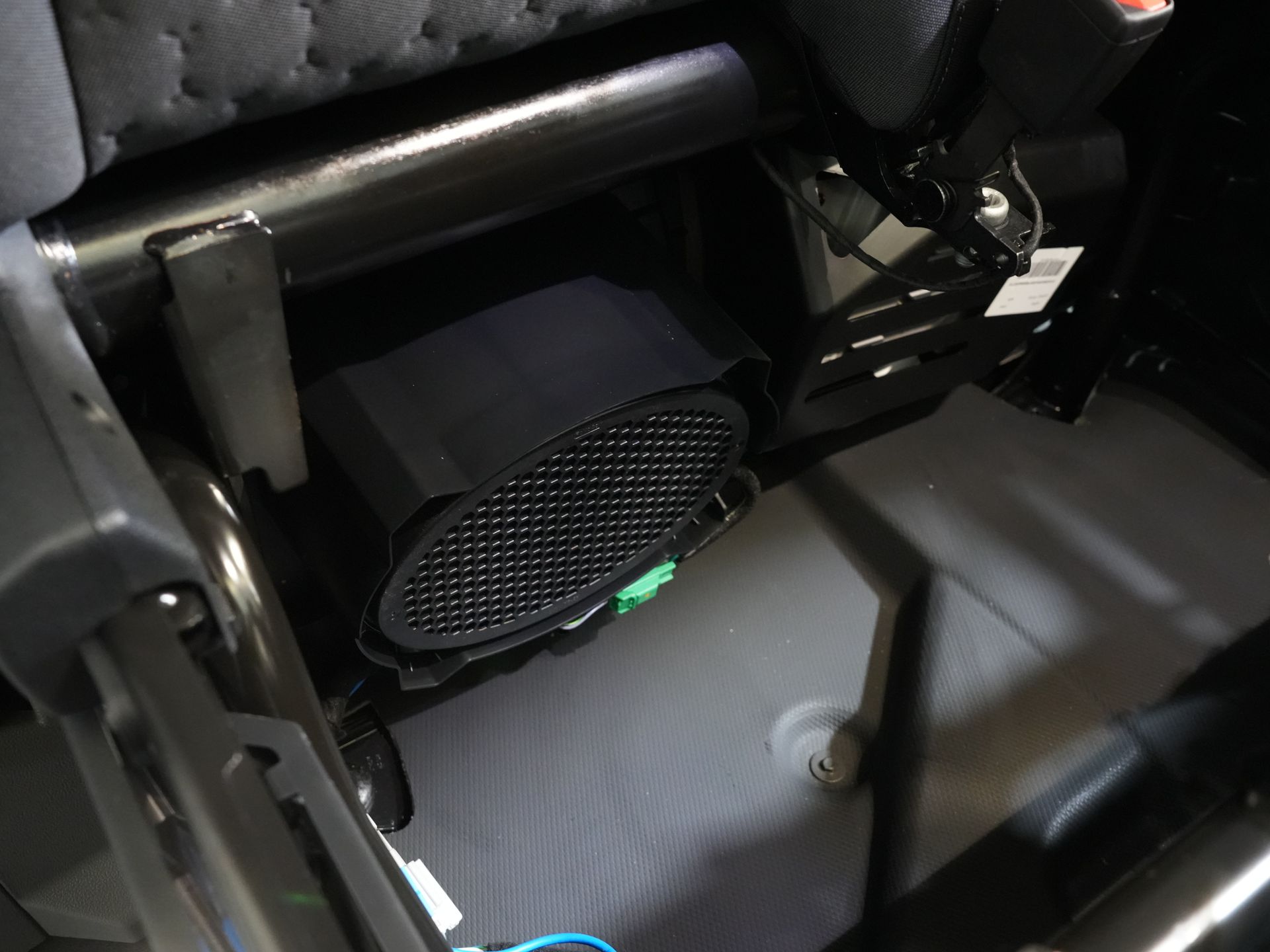 Ford E-Transit Custom Bestelbus 340 65 kWh 218 pk 330km WLTP L2 Limited 2x Schuifdeur/ Elek.Schuif/ 2.3t Trekverm./ Snellader/ Matrix LED/ B&O/ Adapt.Cruise/ St 33