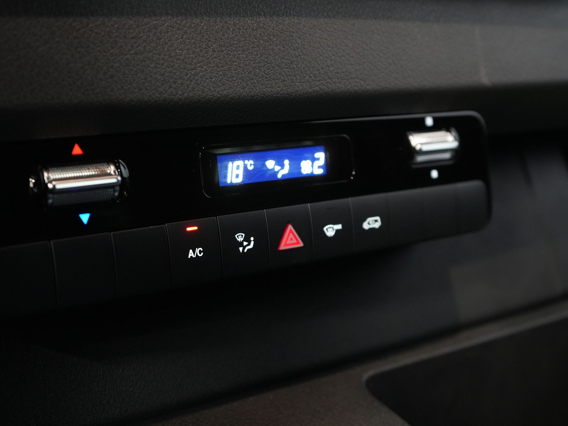 Mercedes-Benz Sprinter Bestelbus 317 Aut. L2H2 BPM VRIJ! LED/ 270 Gr.Deuren/ Gev.Stoel/ Stoelverw./ Navi/ Camera/ PDC/ Betimmerd/ Cruise 20