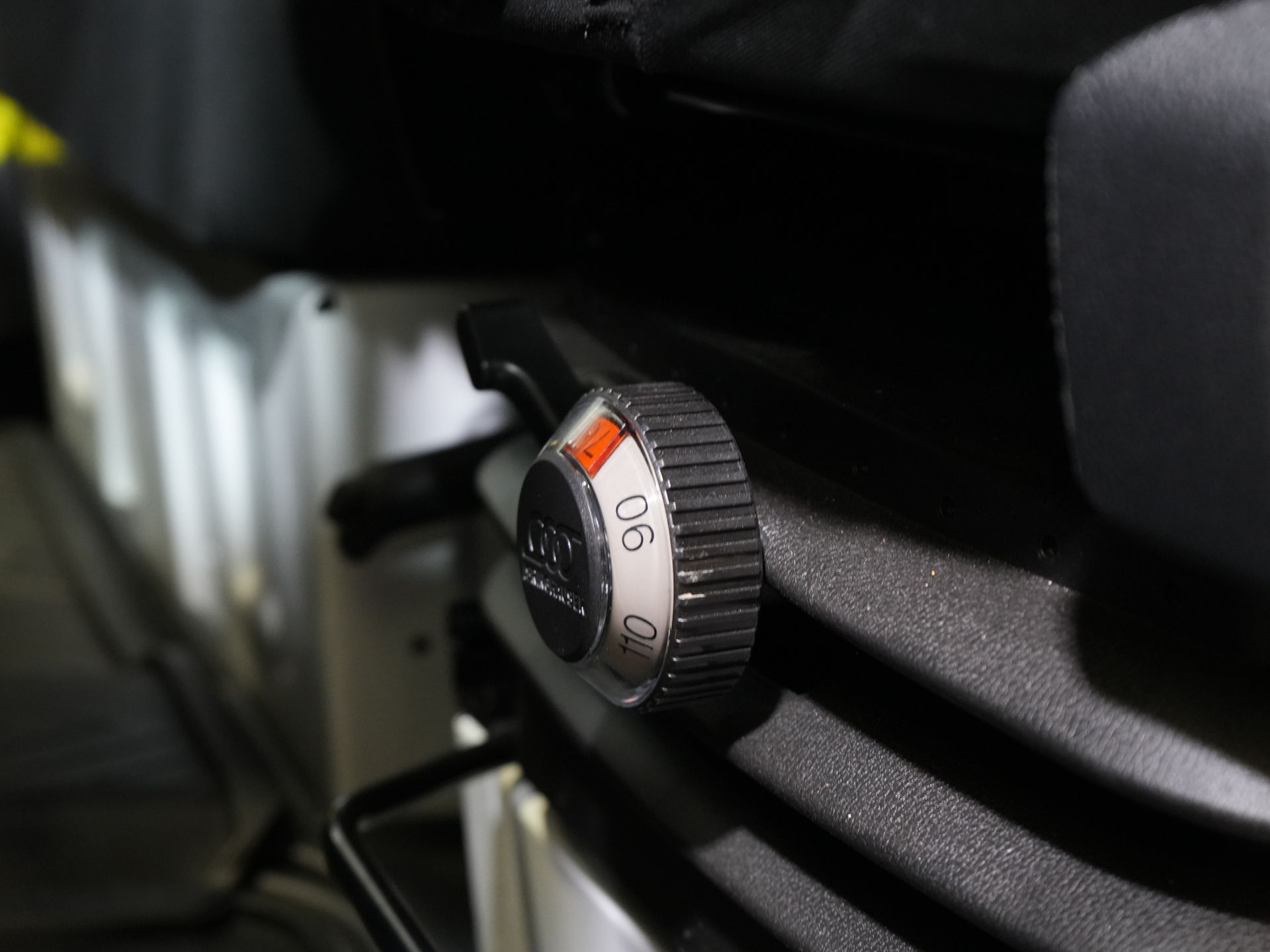 Mercedes-Benz Sprinter Bestelbus 317 Aut. L2H2 BPM VRIJ! LED/ 270 Gr.Deuren/ Gev.Stoel/ Stoelverw./ Navi/ Camera/ PDC/ Betimmerd/ Cruise 23