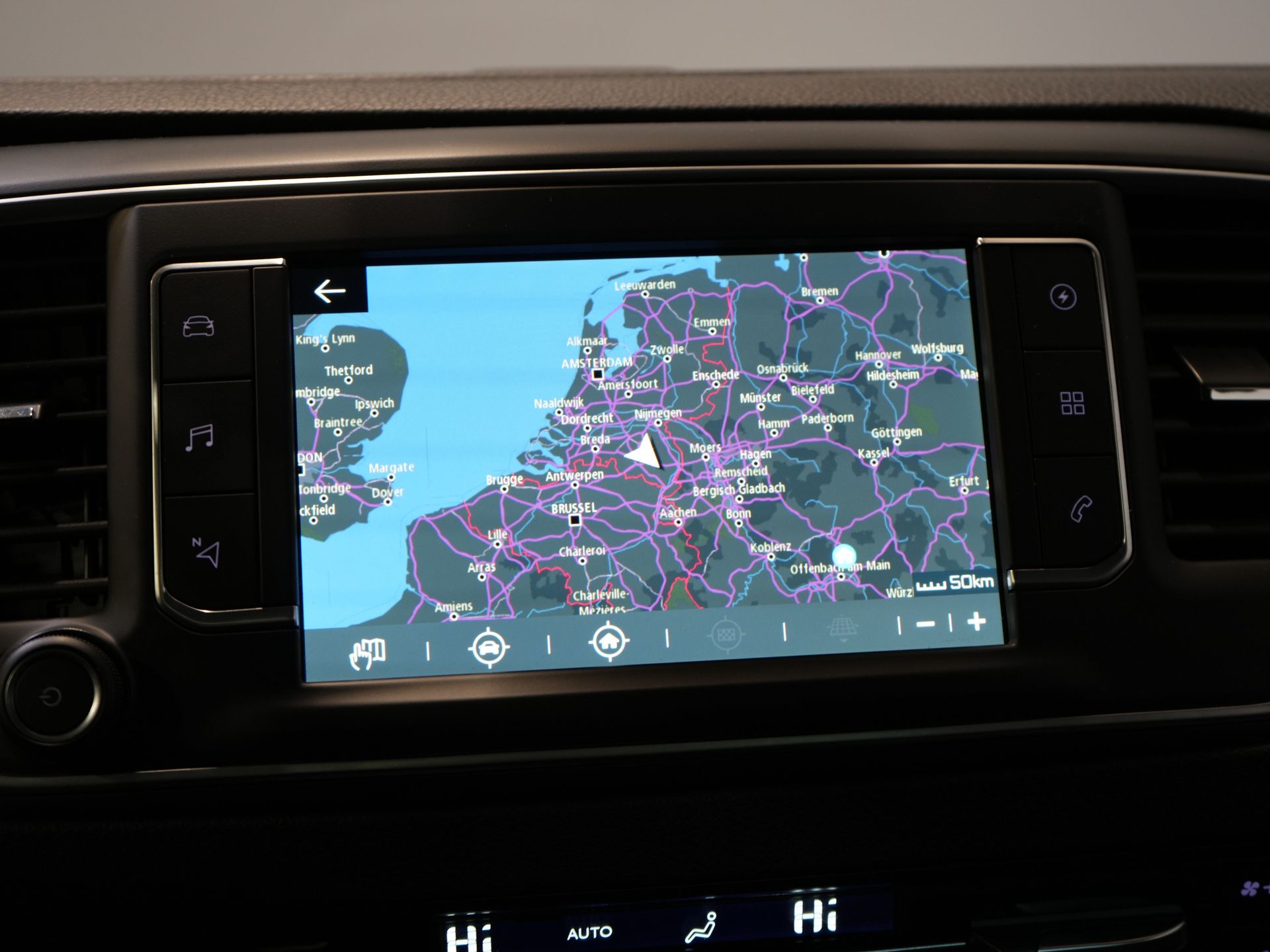 Opel E-Zafira Personenvervoer (Ulysse) L2 75 kWh 330 km WLTP (€40.467 incl.btw) Combi/ Kombi/ 8P/ 8 Pers./ Snellader/ 2x Elek.Schuif/ Xenon/ Pano/ Leder/ Clim 30