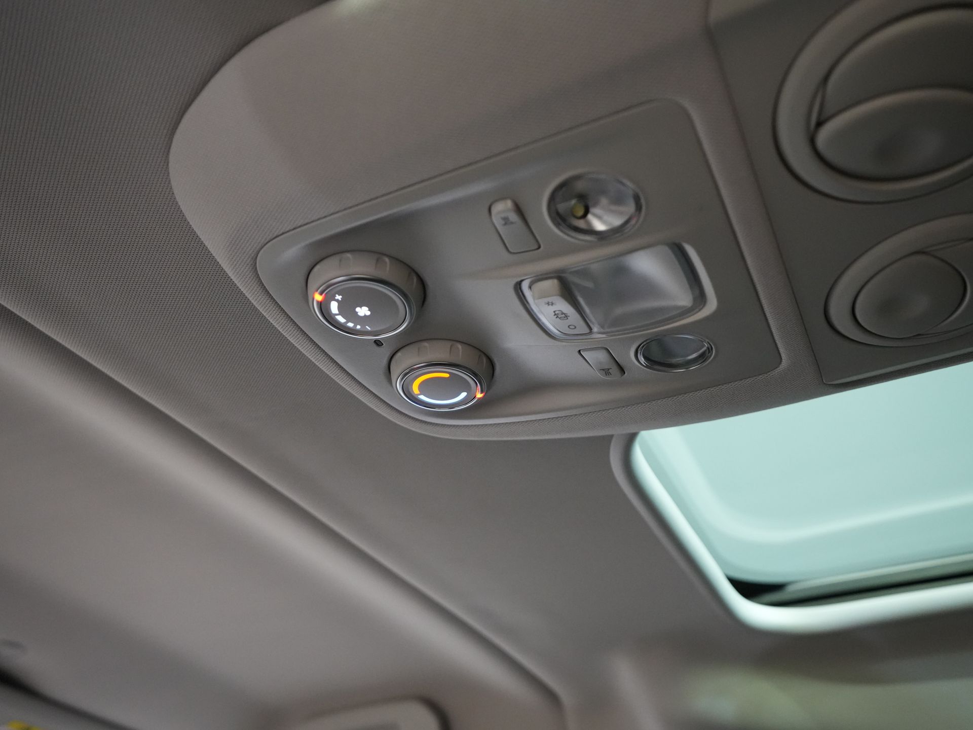 Citroën Ë-Spacetourer Personenvervoer (Ulysse) L2 75 kWh 330 km WLTP (€40.467 incl.btw) Combi/ Kombi/ 8P/ 8 Pers./ Snellader/ 2x Elek.Schuif/ Xenon/ Pano/ Leder/ Clim 35