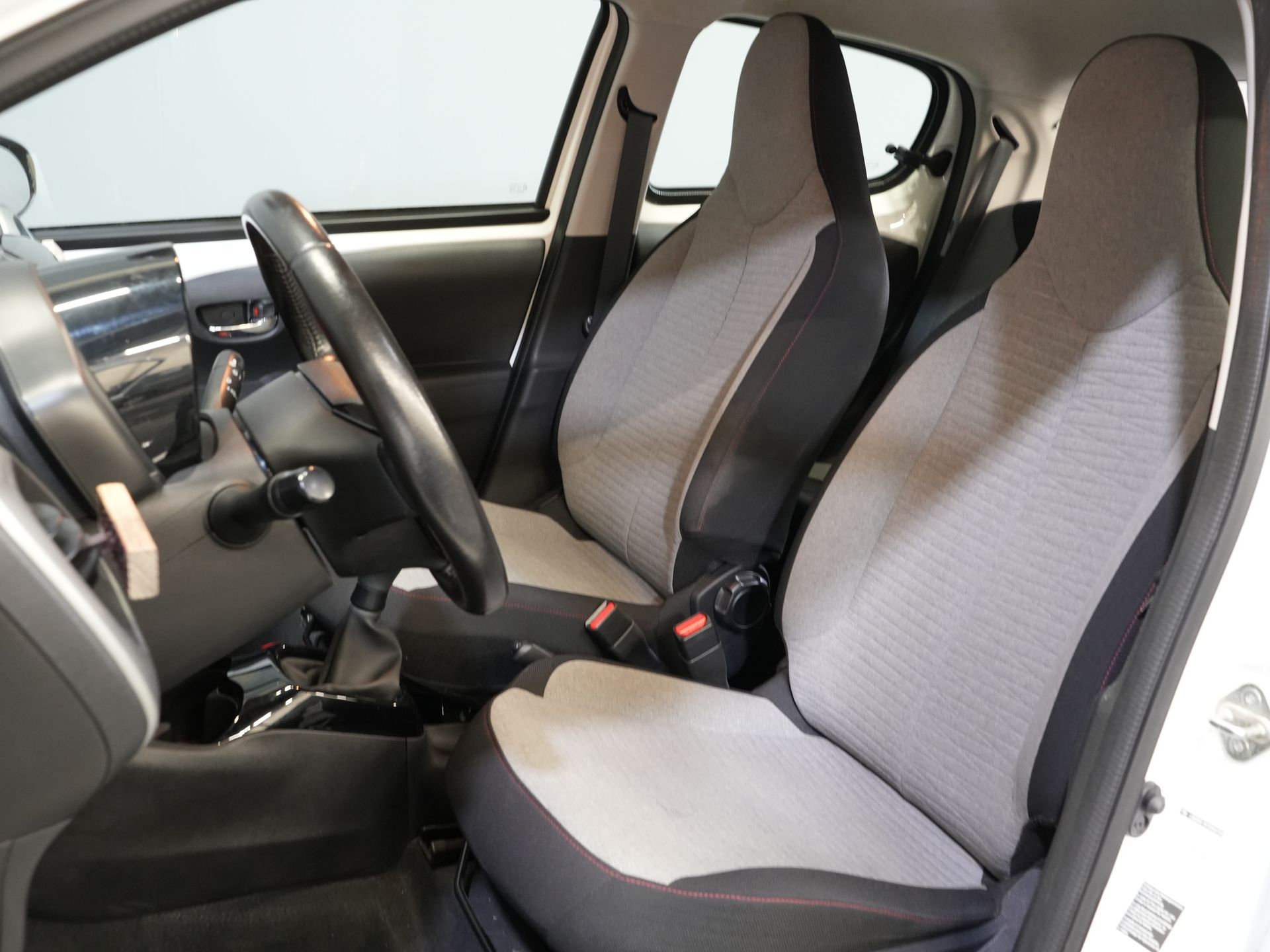 Citroën C1 Hatchback 1.0 e-VTi Shine ZEER NETTE AUTO/ NL Auto/ Weinig Km/ Navi/ LMV/ Airco/ Camera 11