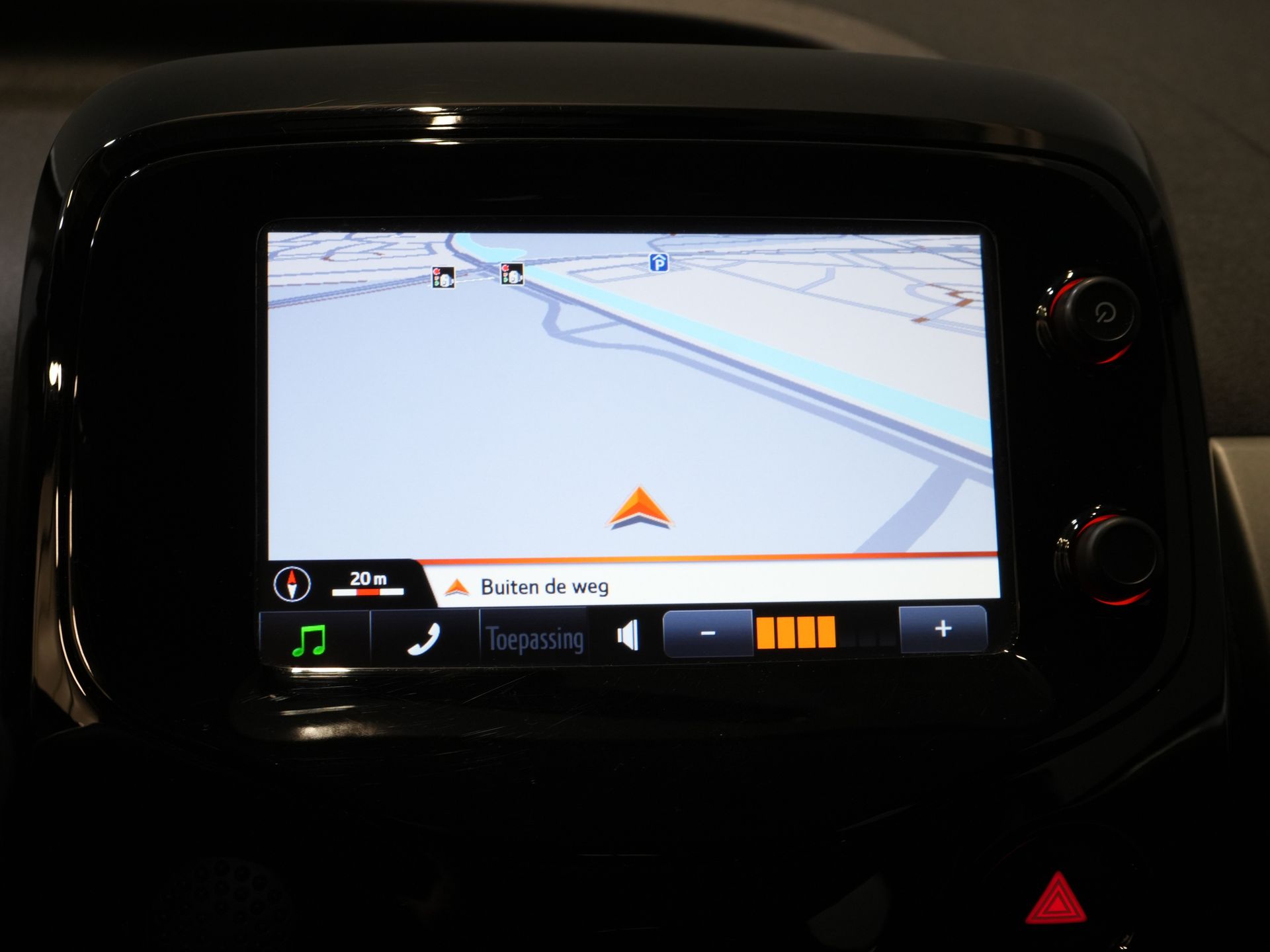 Citroën C1 Hatchback 1.0 e-VTi Shine ZEER NETTE AUTO/ NL Auto/ Weinig Km/ Navi/ LMV/ Airco/ Camera 21