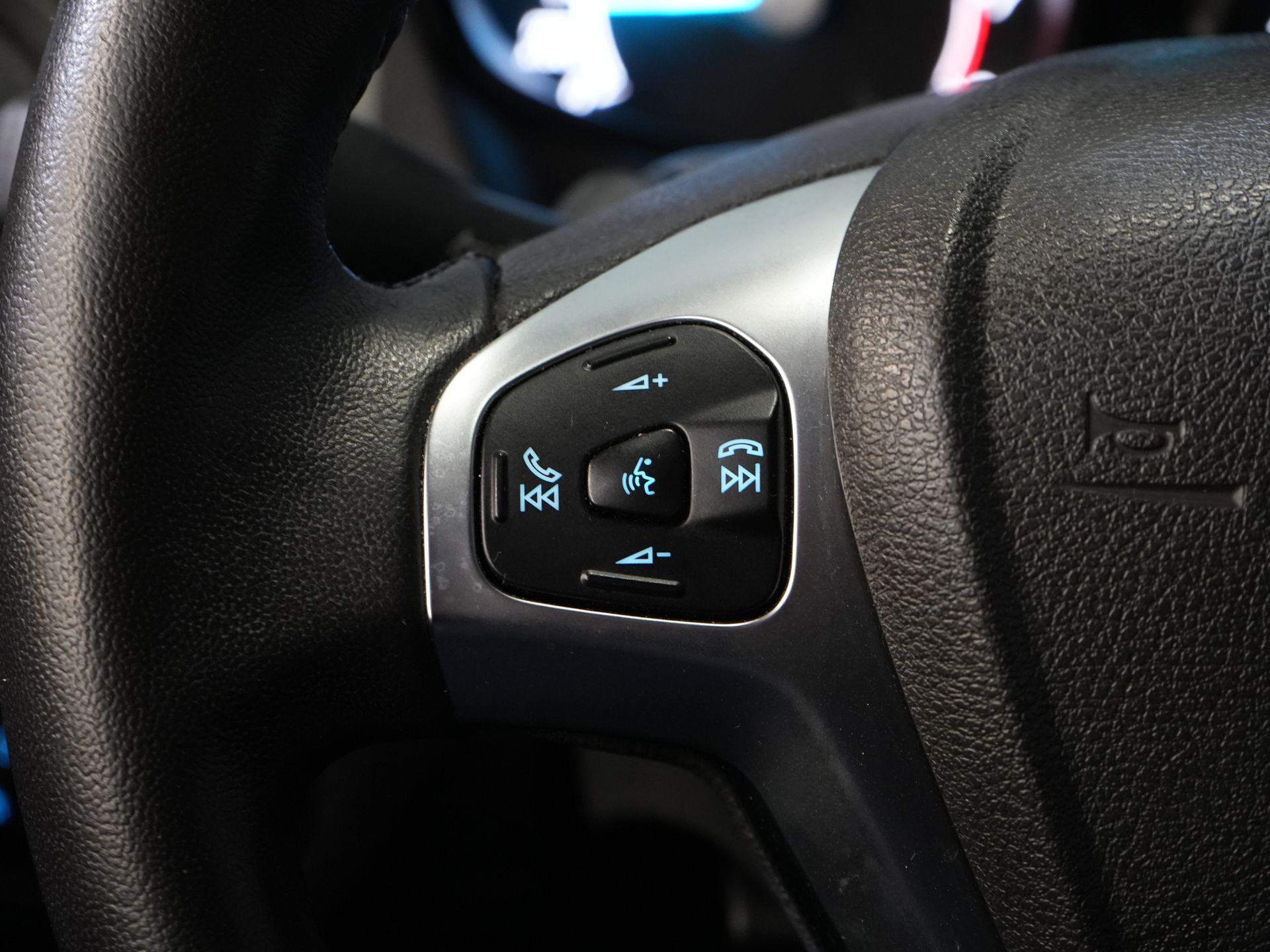 Ford Transit Courier Bestelbus 1.0 EcoBoost 100pk Limited BENZINE BPM VRIJ! Carplay/ Camera/ Climate/ Cruise/ PDC/ LMV/ DAB 17