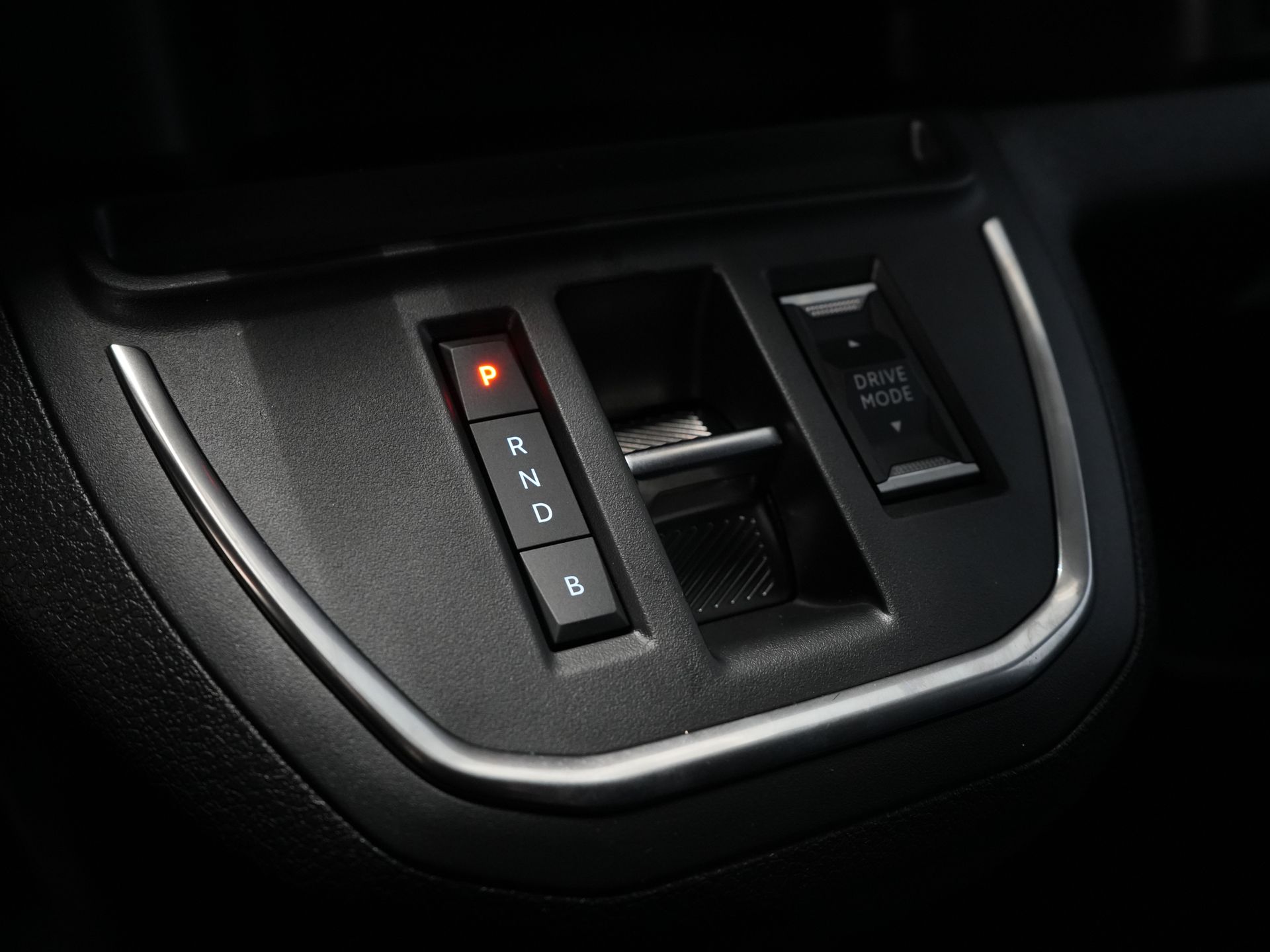 Citroën ë-Jumpy Bestelbus L2 75 kWh 330km WLTP Snellader/ 3 Pers./ Carplay/ Camera/ PDC/ Cruise/ Airco 18