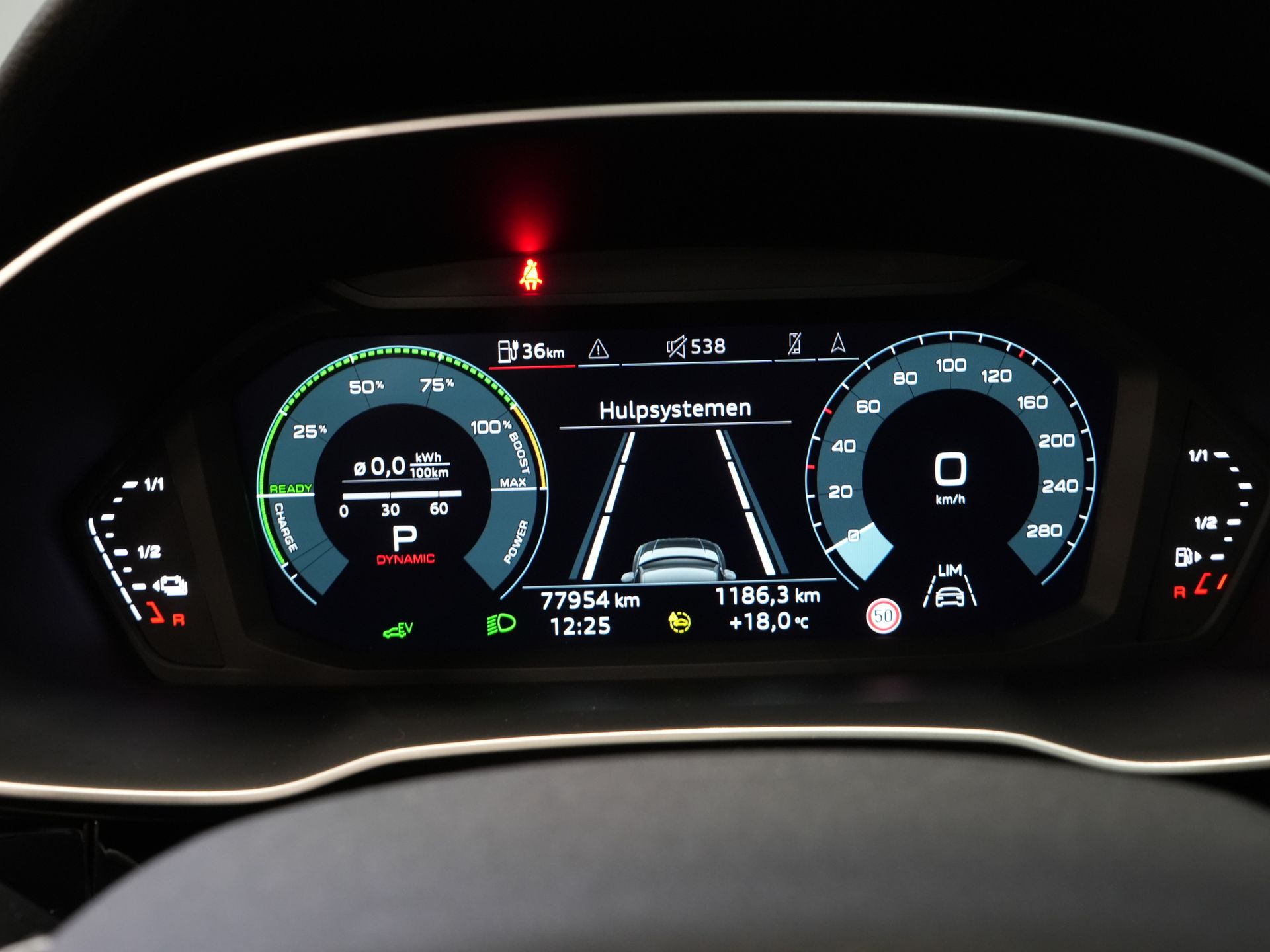 Audi Q3 Sportback SUV 45 TFSI E-Tron 245 pk S-Line Virtual Cockpit/ Pano/ Carplay/ Stoelverw./ PDC/ Trekhaak 24