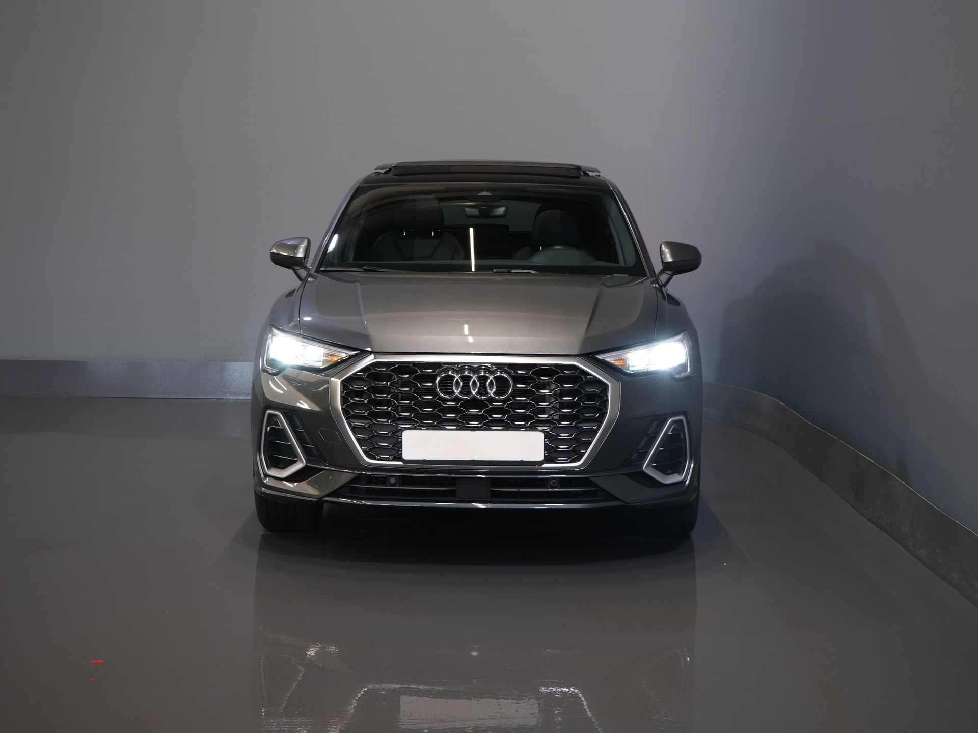Audi Q3 Sportback SUV 45 TFSI E-Tron 245 pk S-Line Virtual Cockpit/ Pano/ Carplay/ Stoelverw./ PDC/ Trekhaak 6