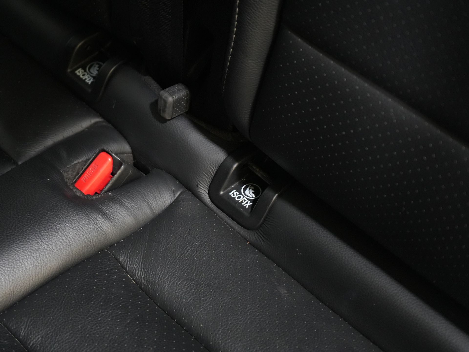 Opel Vivaro-e Personenvervoer 75 kWh 330km WLTP (DEMO) € 33.812,- incl. BTW Pano/ Elek.Schuifdeuren/ Massage Stoelen/ Leder/ Xenon/ Standkachel/ Head Up/ Klas 15