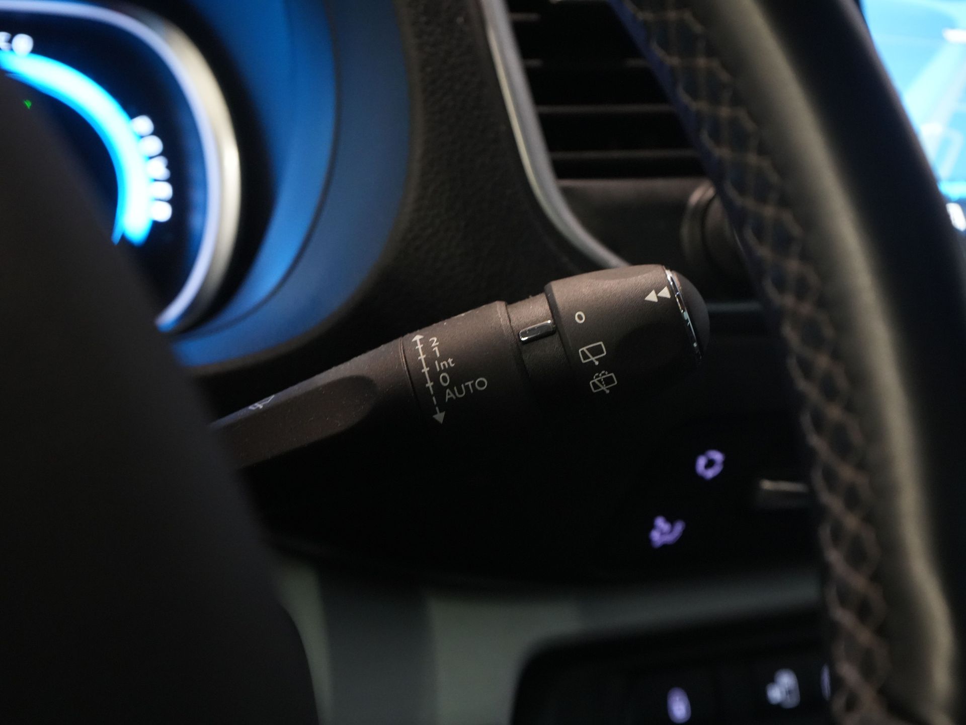 Opel Vivaro-e Personenvervoer 75 kWh 330km WLTP (DEMO) € 33.812,- incl. BTW Pano/ Elek.Schuifdeuren/ Massage Stoelen/ Leder/ Xenon/ Standkachel/ Head Up/ Klas 26