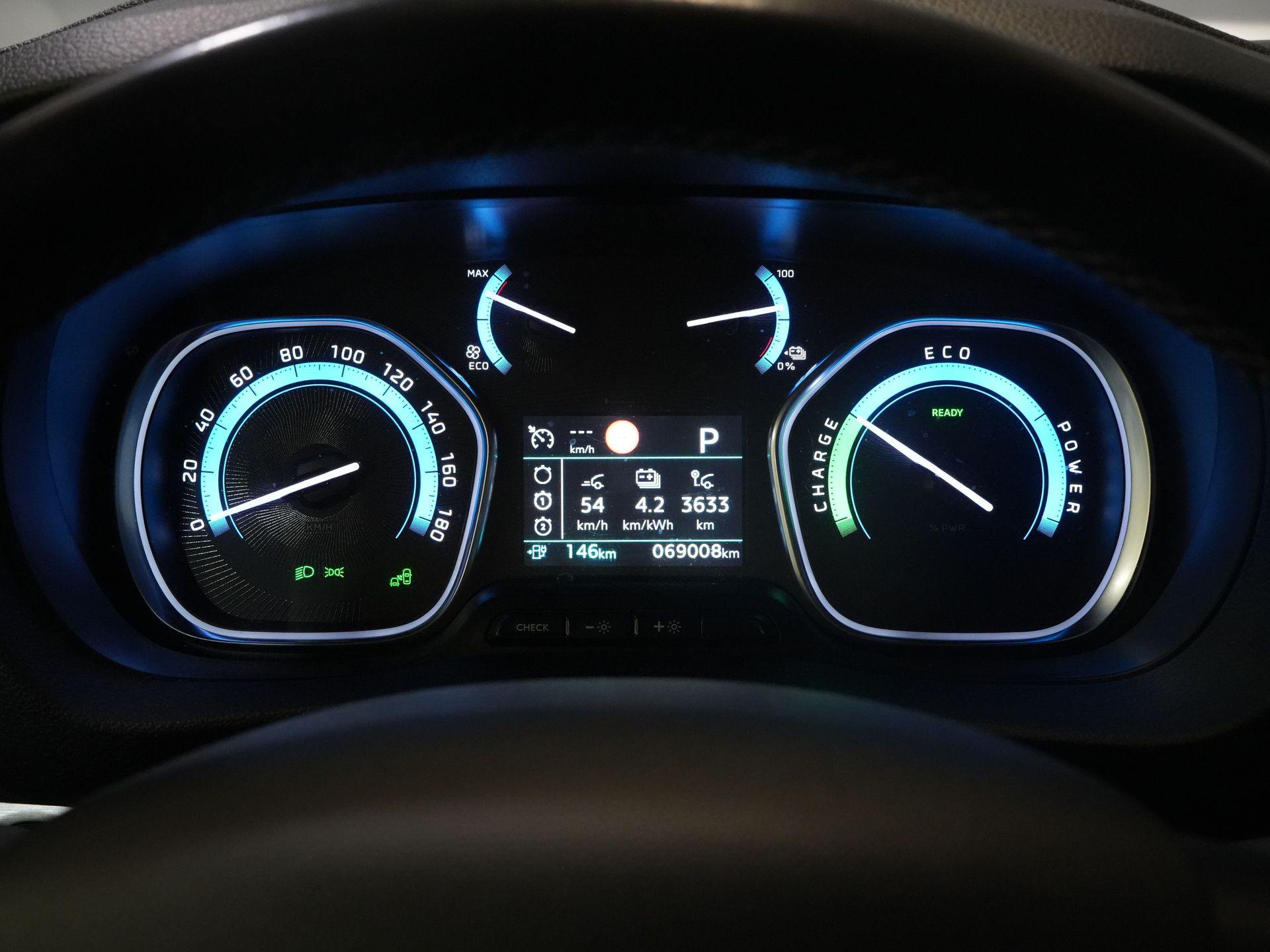 Opel Vivaro-e Personenvervoer 75 kWh 330km WLTP (DEMO) € 33.812,- incl. BTW Pano/ Elek.Schuifdeuren/ Massage Stoelen/ Leder/ Xenon/ Standkachel/ Head Up/ Klas 27