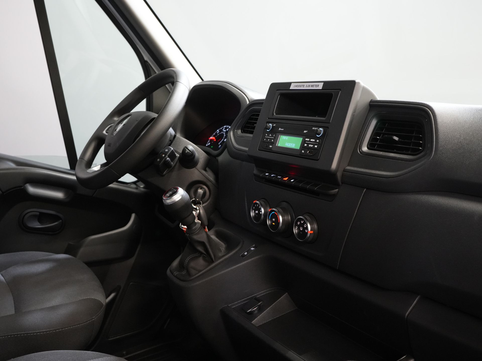 Renault Master Bakwagen T35 2.3 dCi 165 pk Bakwagen 420x215x233 Laadklep/ Zijdeur/ Meubelbak/ Spoiler/ Cruise/ Airco 2