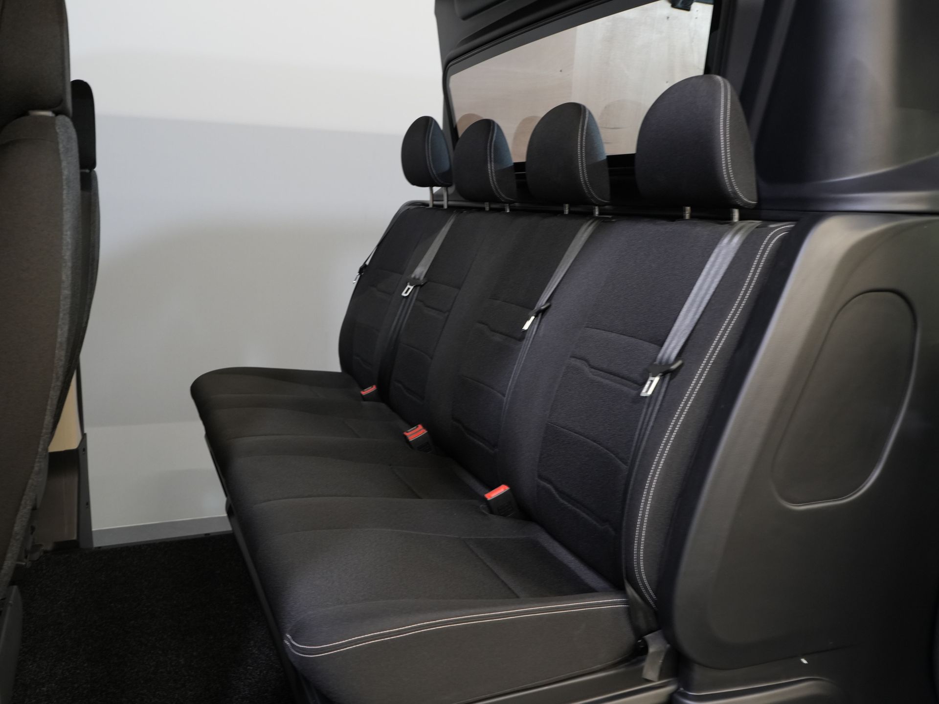 Fiat Ducato Bestelbus 2.2 MJ 180 pk Aut. L3H2 DC Dubbel Cabine BPM VRIJ! 6 Pers./ 2x Schuifdeur/ Climate/ 2.5t Trekverm./ Cruise/ Camera/ Trekhaak 16