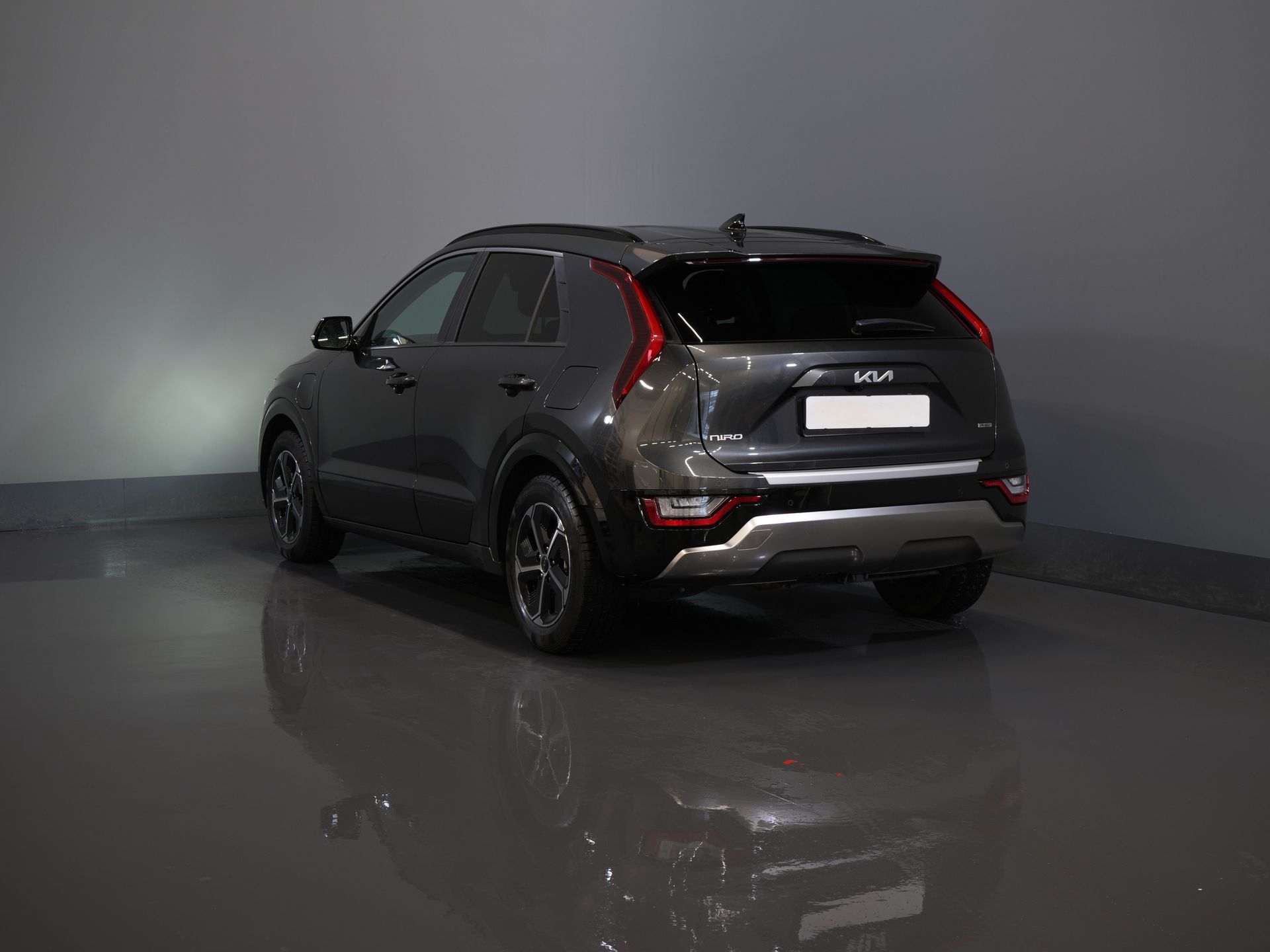 Kia Niro SUV 1.6 GDi 185 pk PHEV Dynamic LED/ Adapt. Cruise/ Elek.Stoelen/ Carplay/ VC/ Afn. Trekhaak/ Navi/ Stuurverw./ Stoelverw. 1