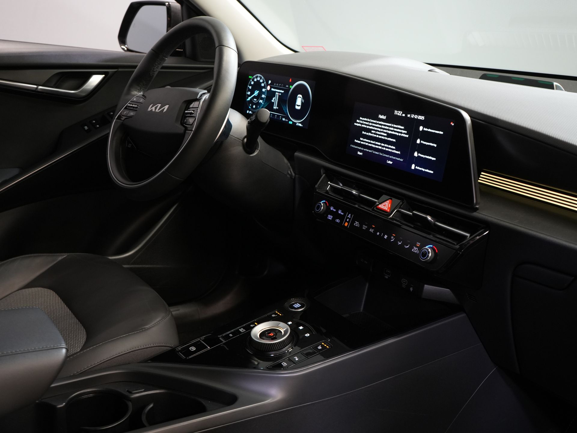 Kia Niro SUV 1.6 GDi 185 pk PHEV Dynamic LED/ Adapt. Cruise/ Elek.Stoelen/ Carplay/ VC/ Afn. Trekhaak/ Navi/ Stuurverw./ Stoelverw. 2