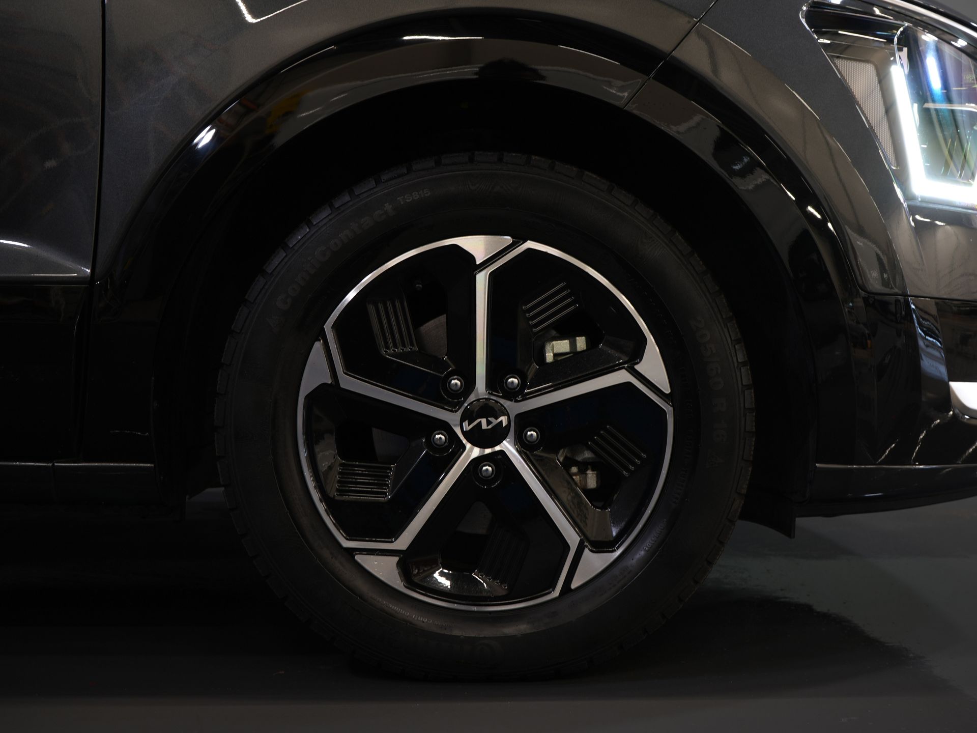 Kia Niro SUV 1.6 GDi 185 pk PHEV Dynamic LED/ Adapt. Cruise/ Elek.Stoelen/ Carplay/ VC/ Afn. Trekhaak/ Navi/ Stuurverw./ Stoelverw. 8