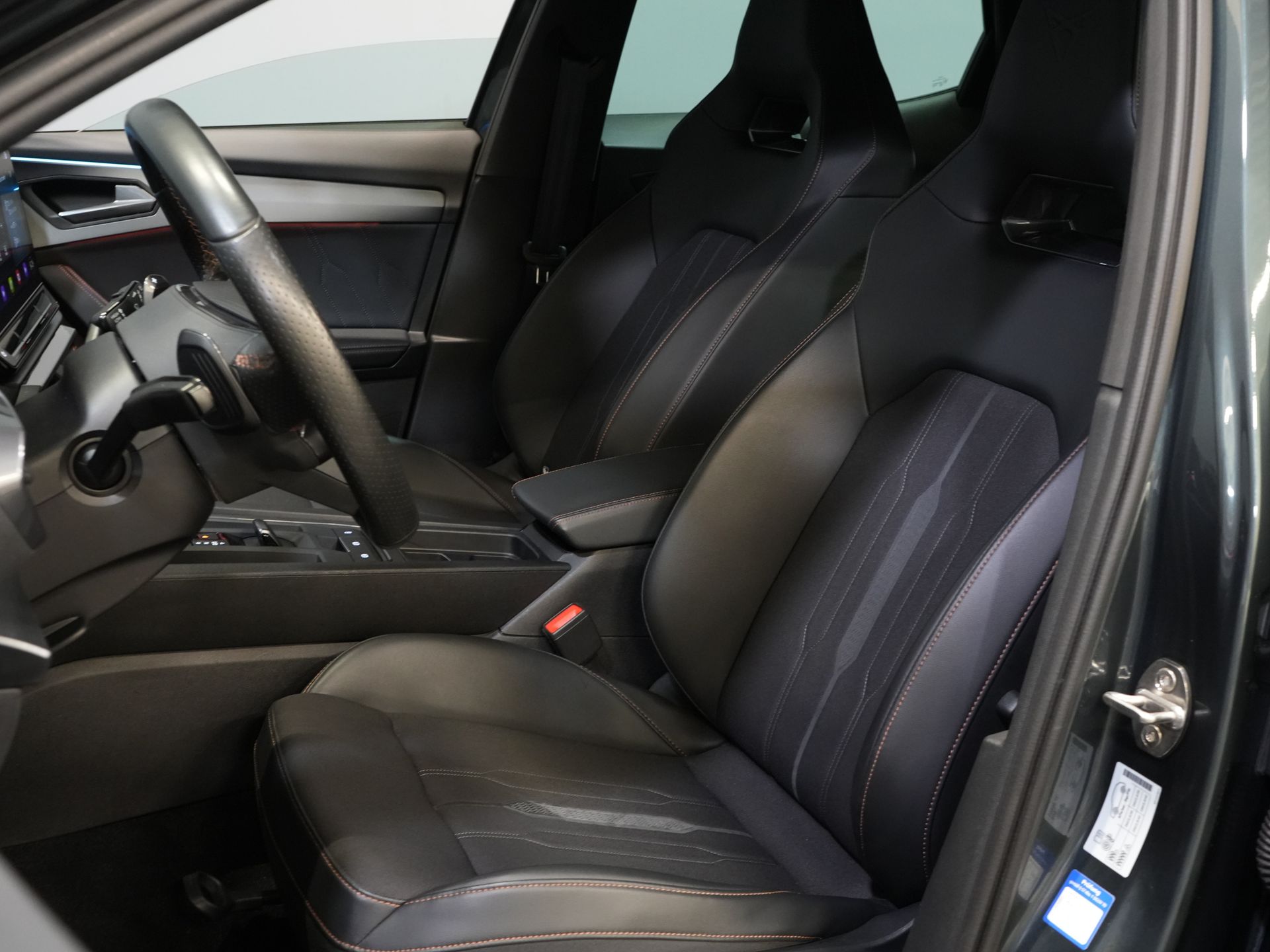 CUPRA Formentor SUV 1.4 e-Hybrid 245 pk VZ Copper Edition Matrix/ Trekhaak/ Adapt.Cruise/ Stoelverw./ Stuurverw./ Navi/ Camera/ Climate 11